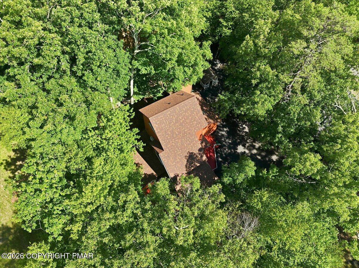 184 Cambridge Court Property Photo 27