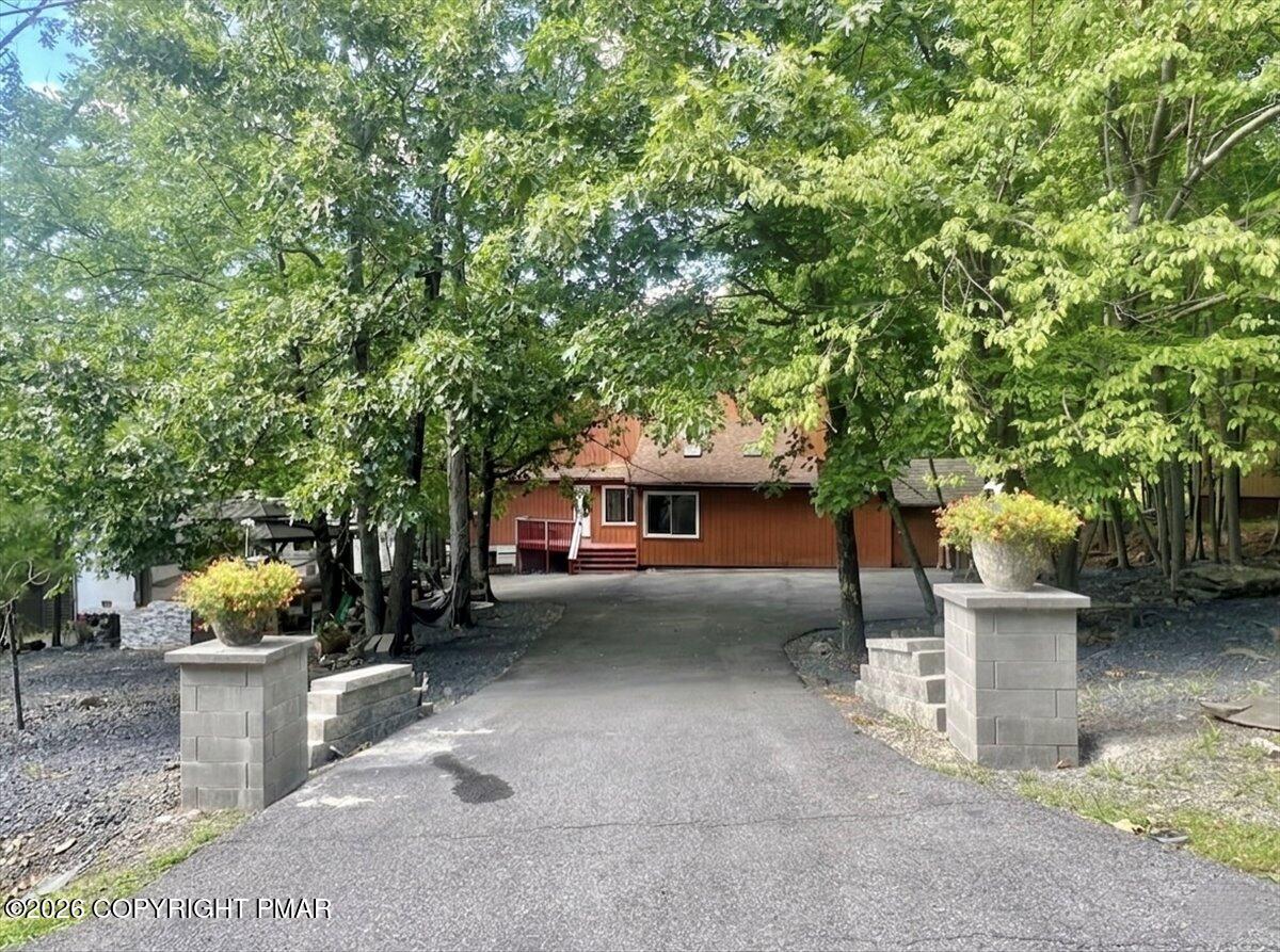 184 Cambridge Court Property Photo 28