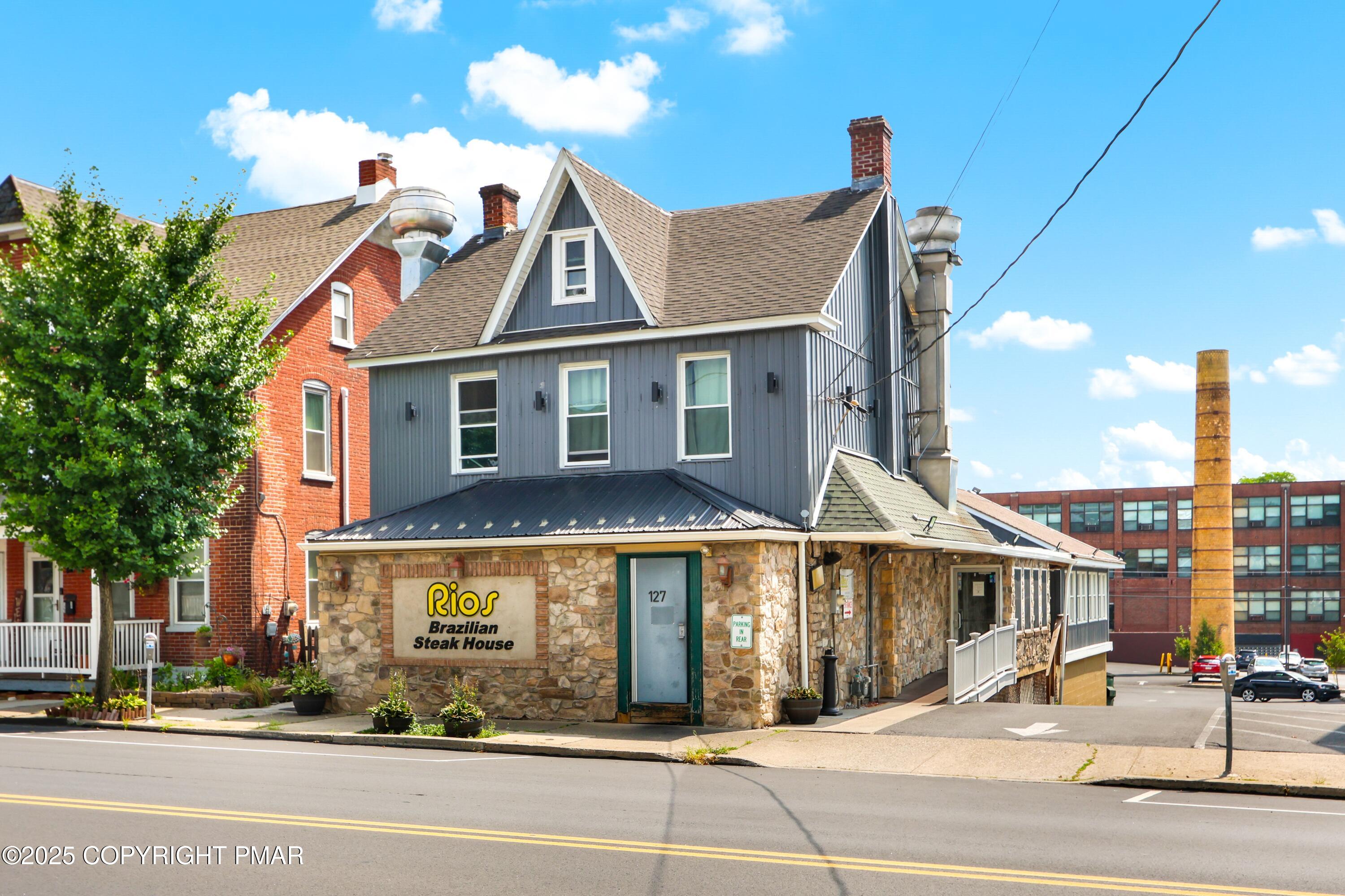 127 S Broad Street Property Photo 1