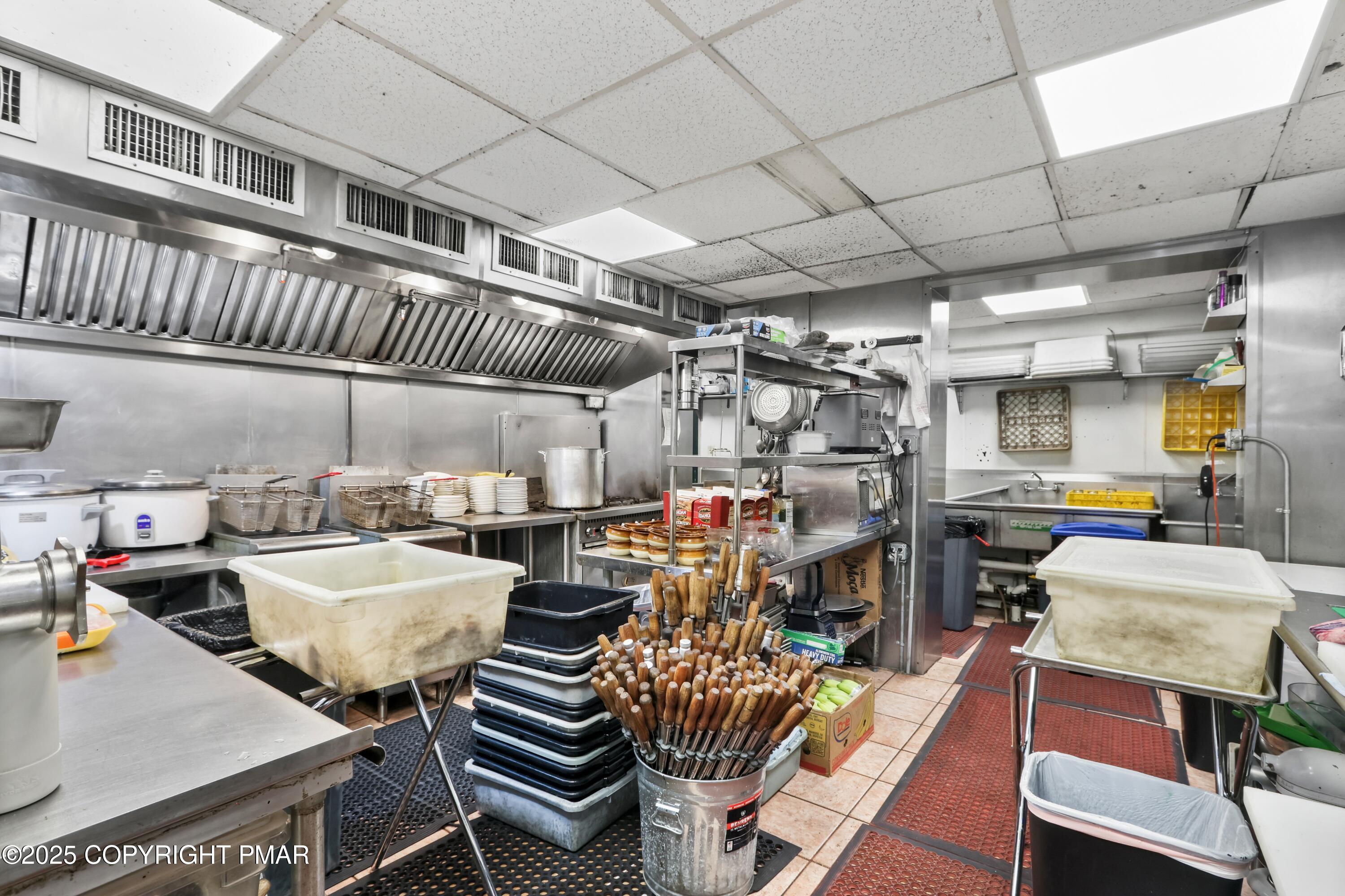 127 S Broad Street Property Photo 15