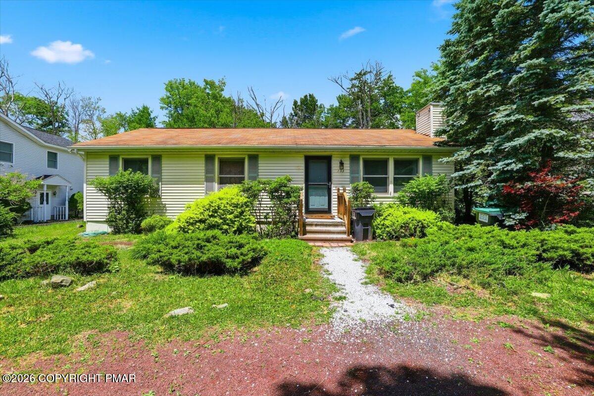 153 Seminole Trail Property Photo 1
