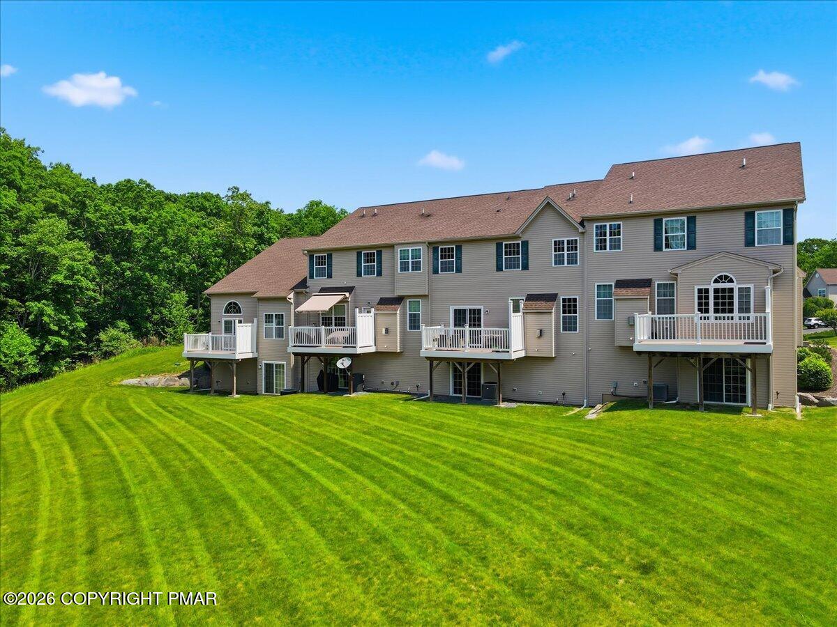 2005 Muirfield Way Property Photo 2