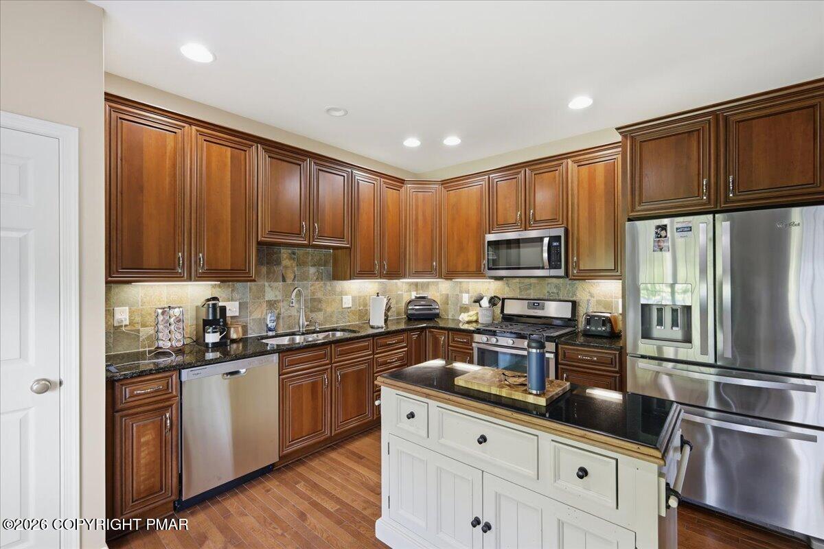 2005 Muirfield Way Property Photo 8