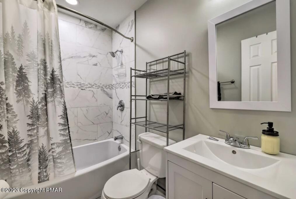 327 Country Place Drive Property Photo 17