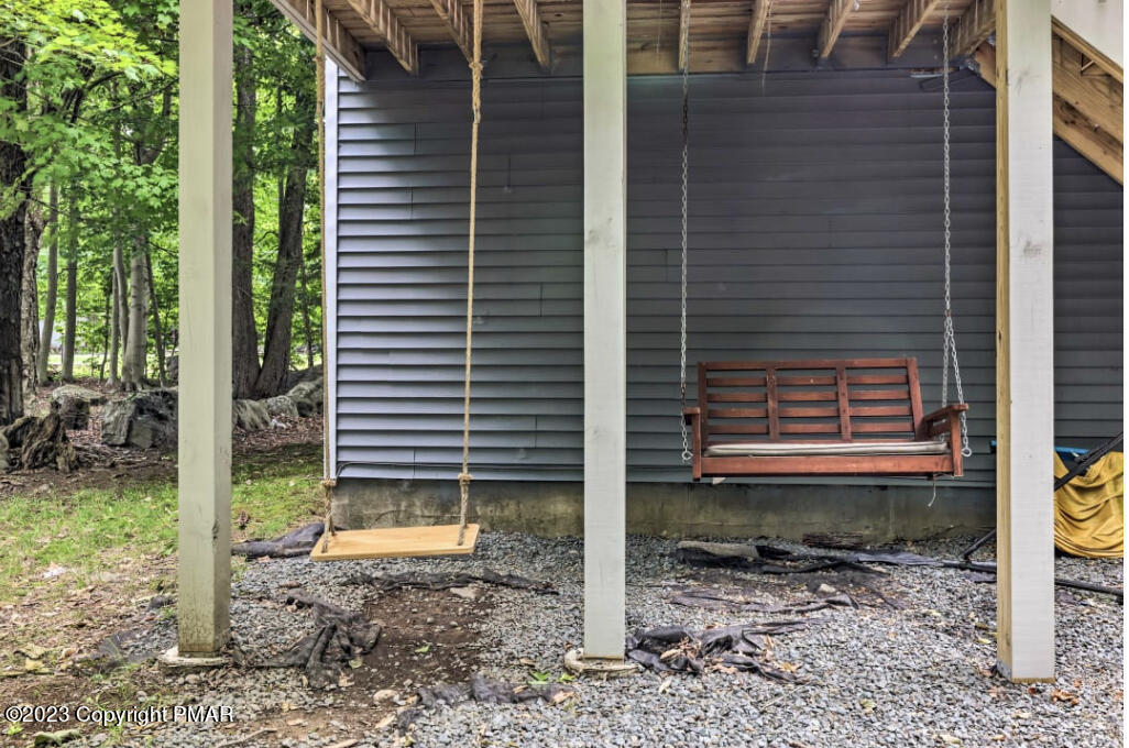 327 Country Place Drive Property Photo 21
