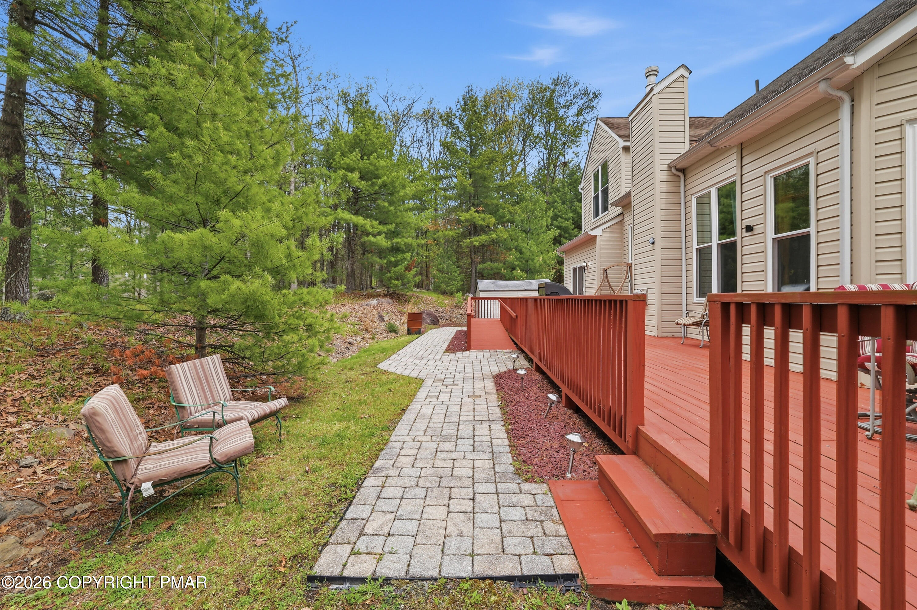 1323 Crossing Lane Property Photo 5