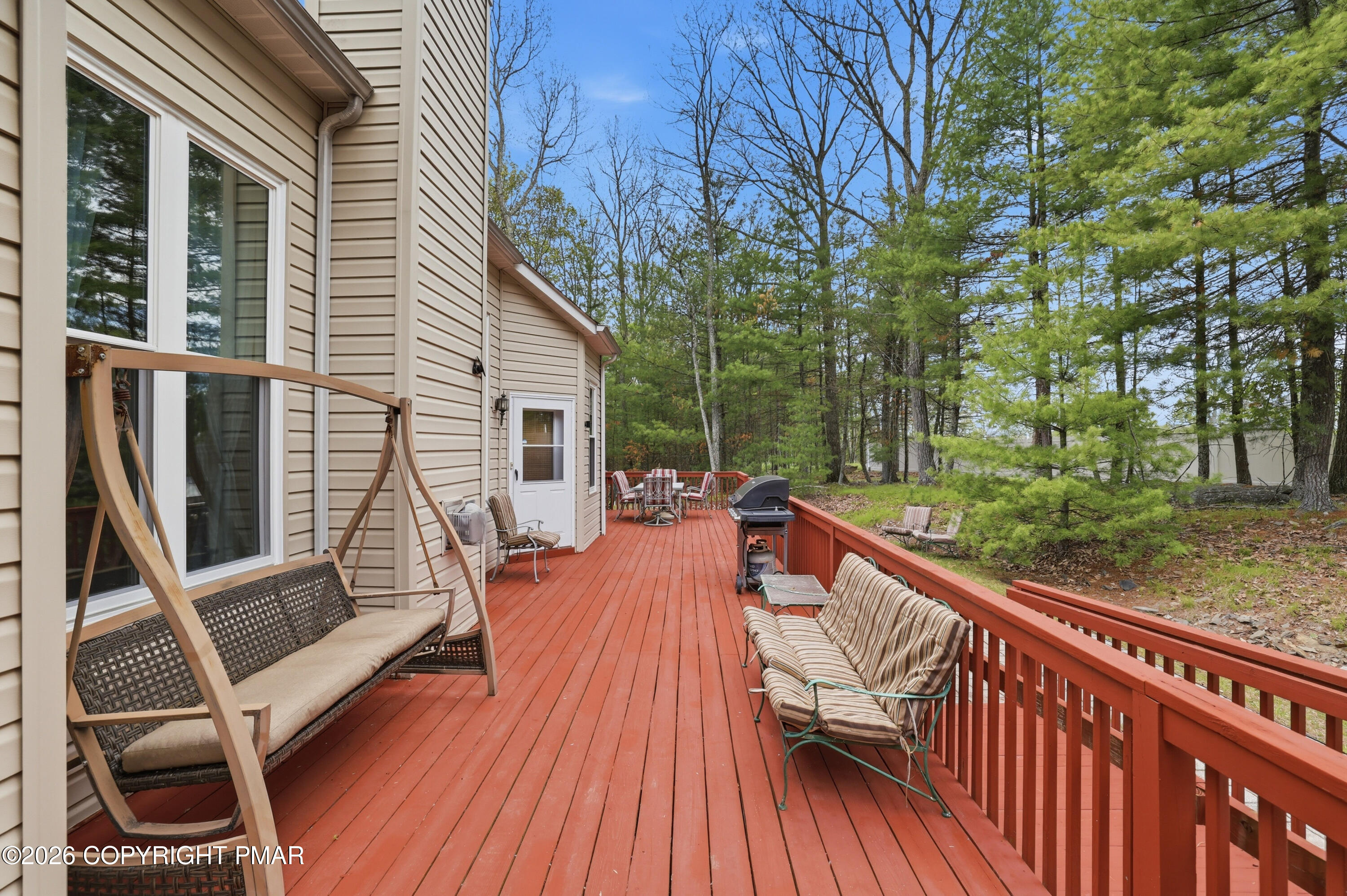1323 Crossing Lane Property Photo 7
