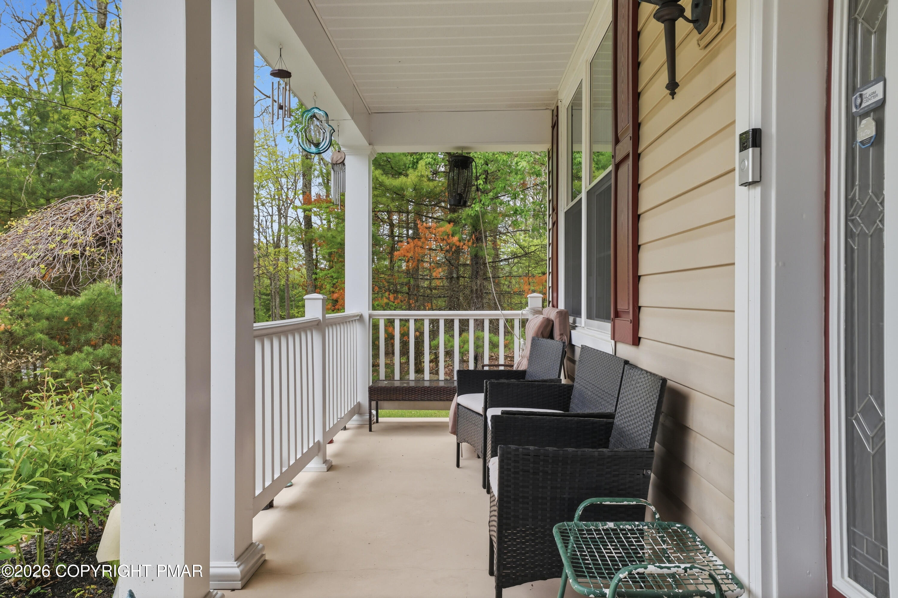 1323 Crossing Lane Property Photo 9