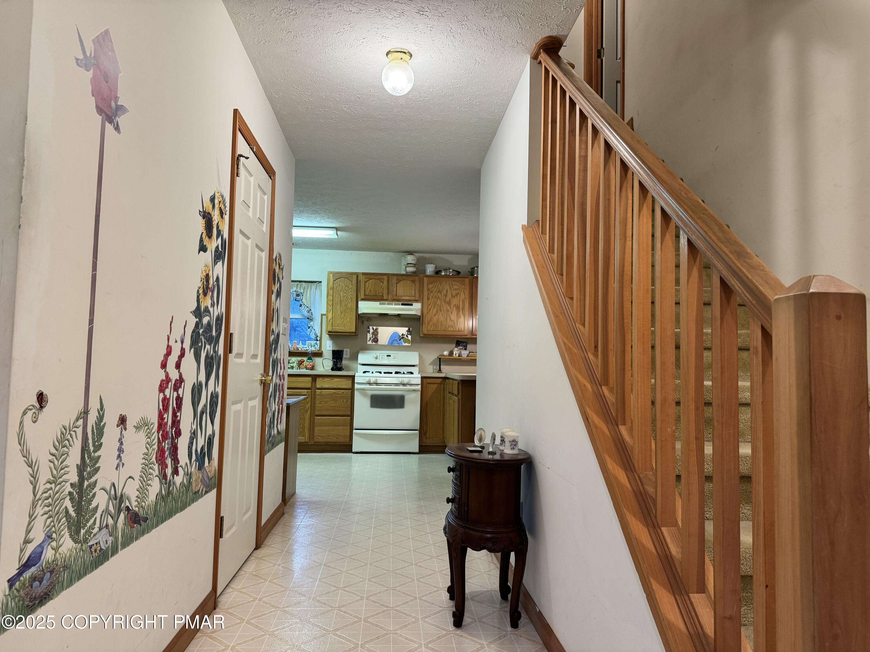1145 Chickadee Drive Property Photo 3