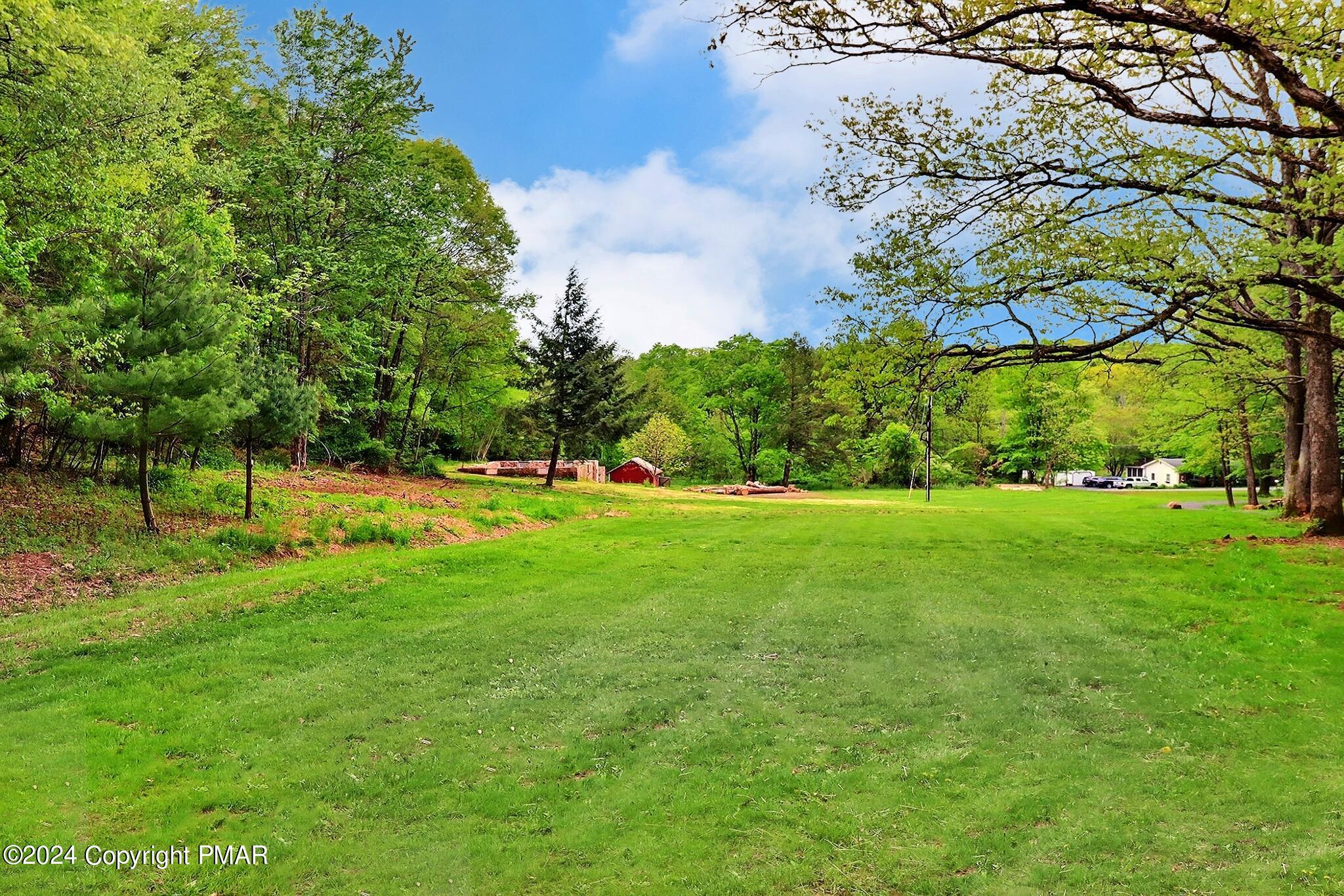 333 Merwinsburg Road Property Photo 5