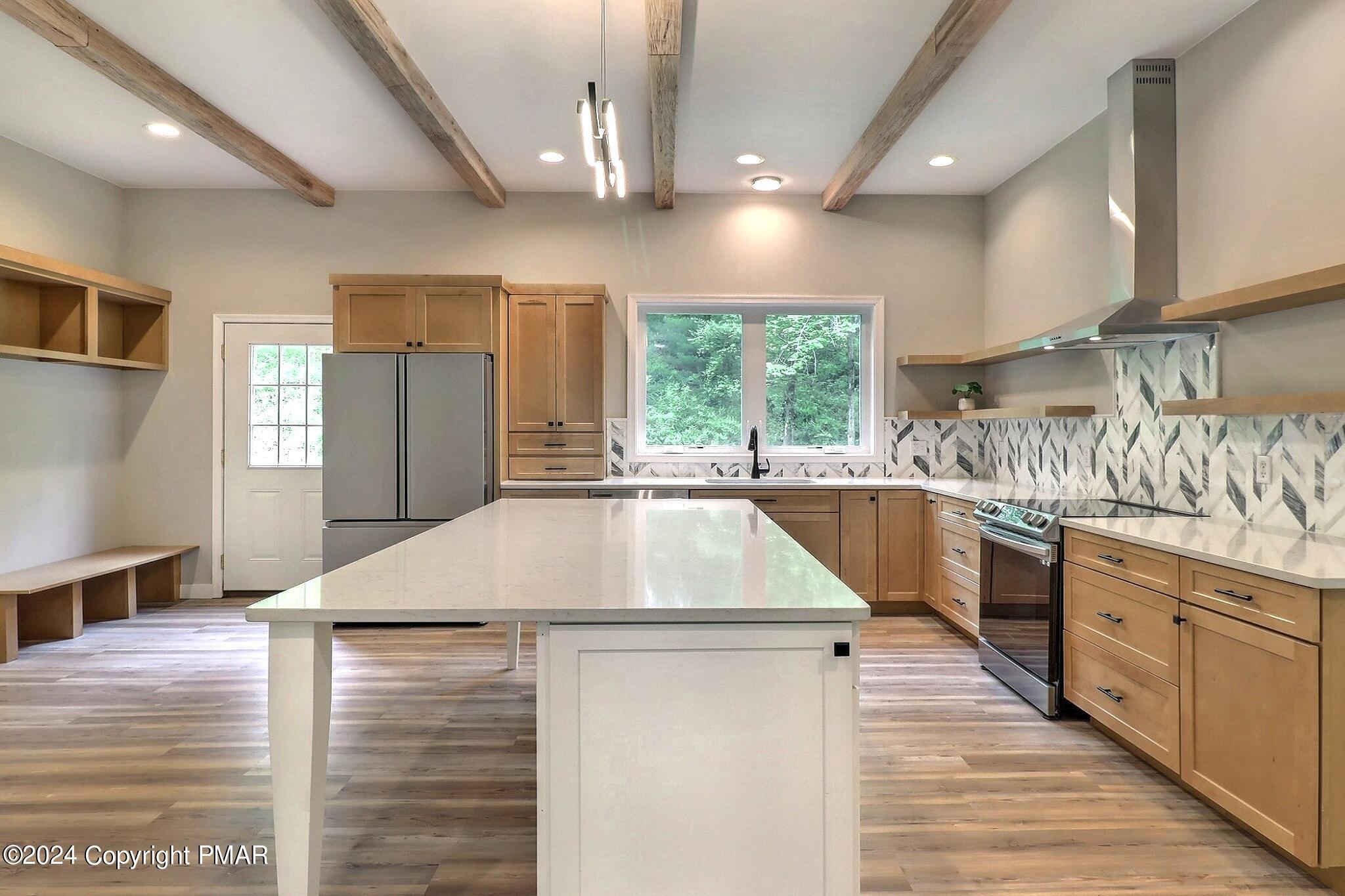 333 Merwinsburg Road Property Photo 16