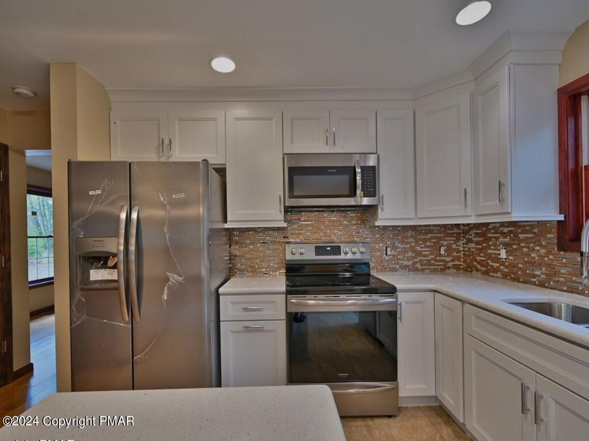 1158 Brian Lane Property Photo 8