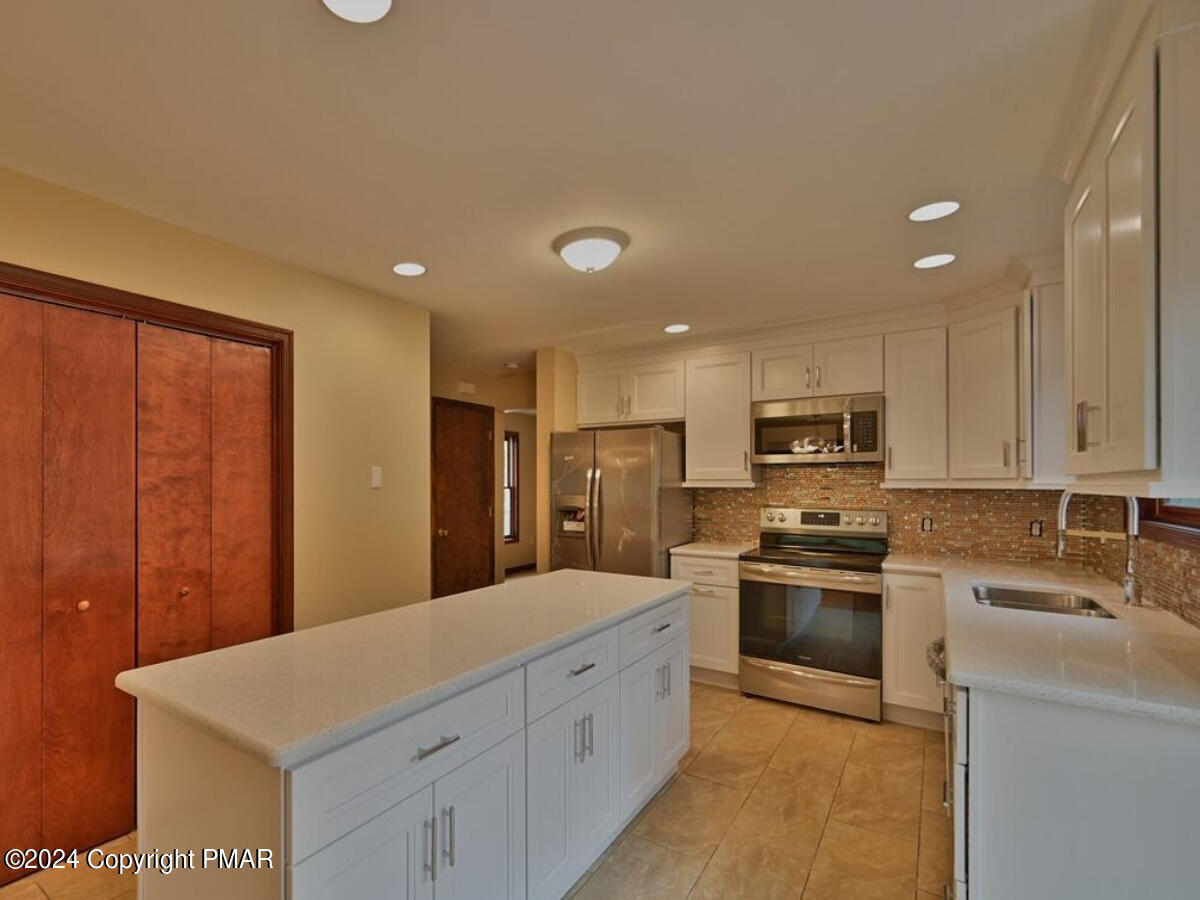 1158 Brian Lane Property Photo 16