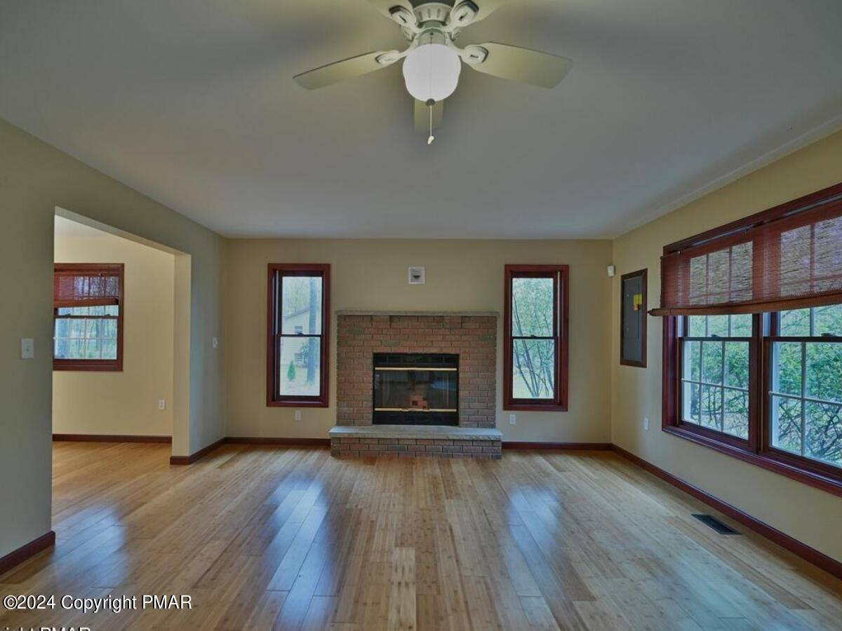 1158 Brian Lane Property Photo 22