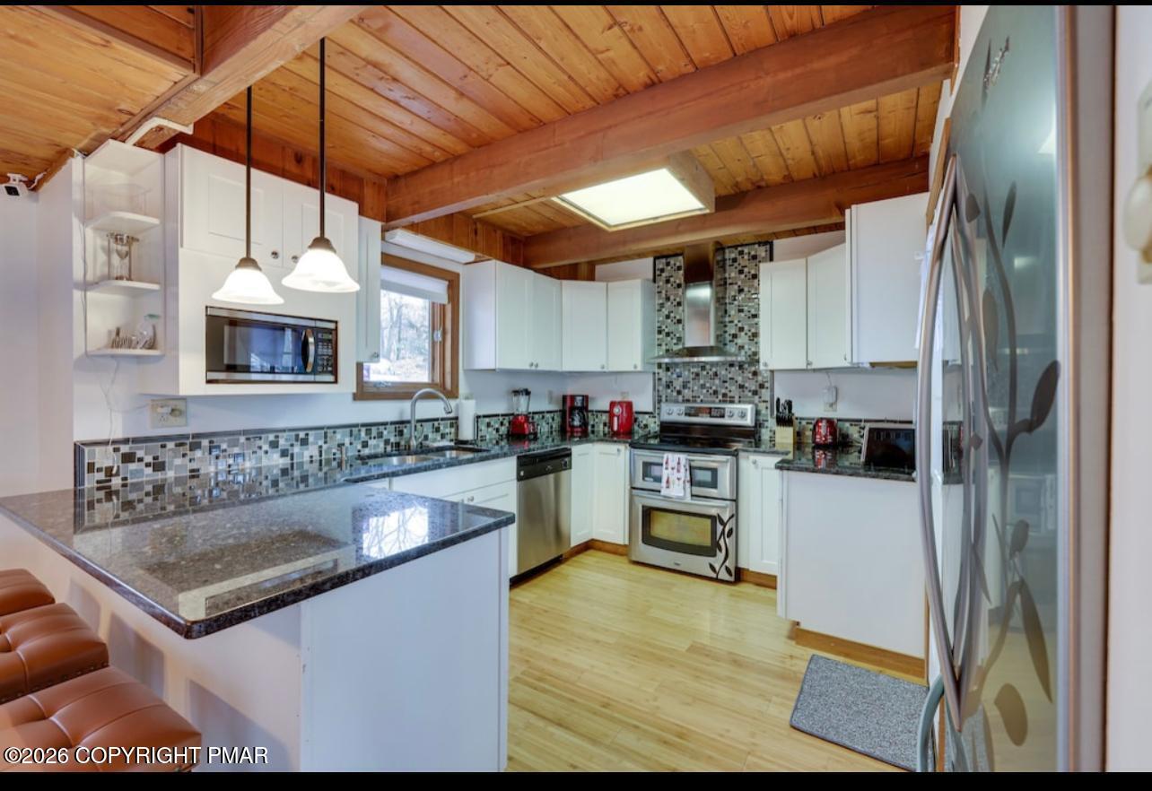 123 Banbury Drive Property Photo 5