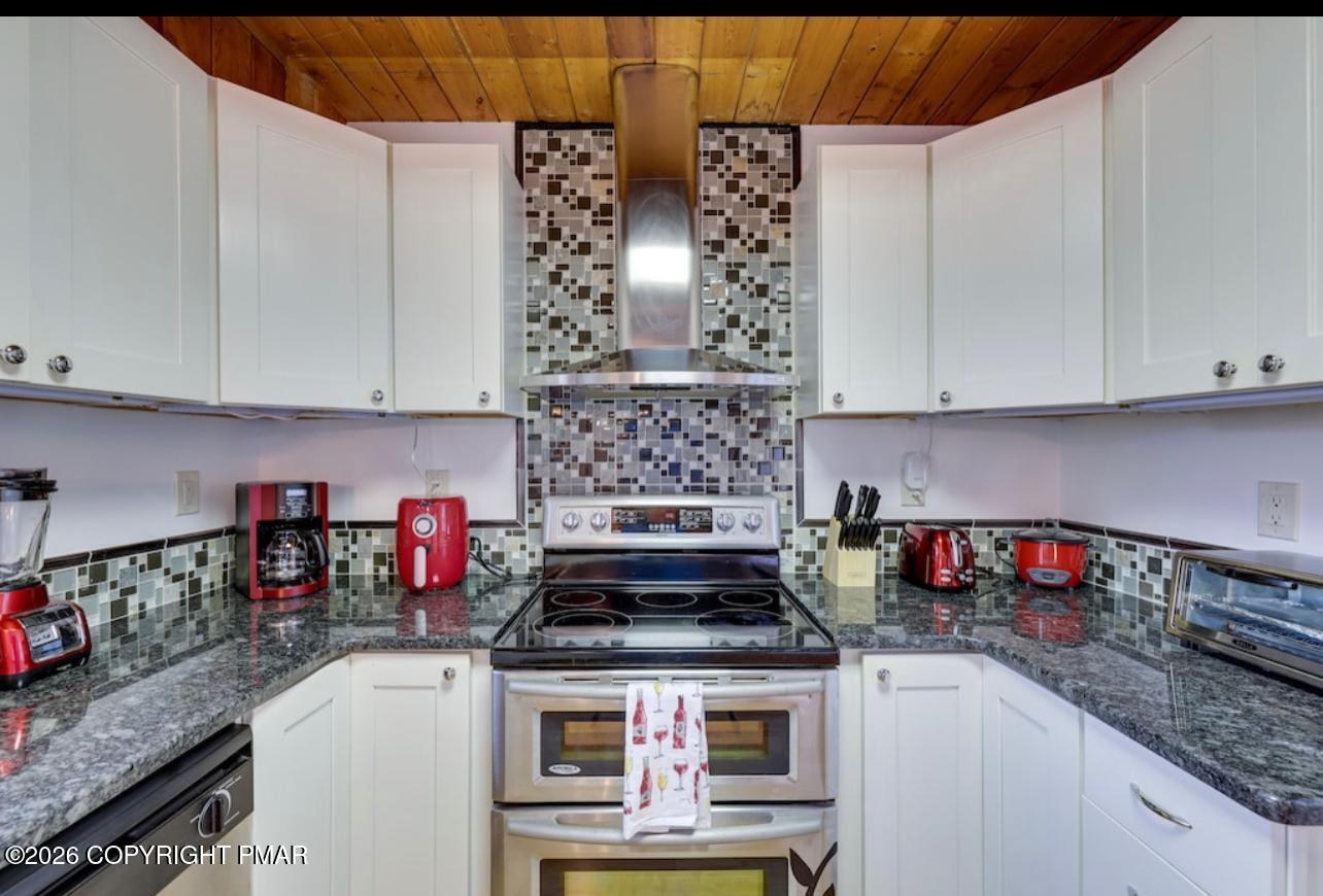123 Banbury Drive Property Photo 9