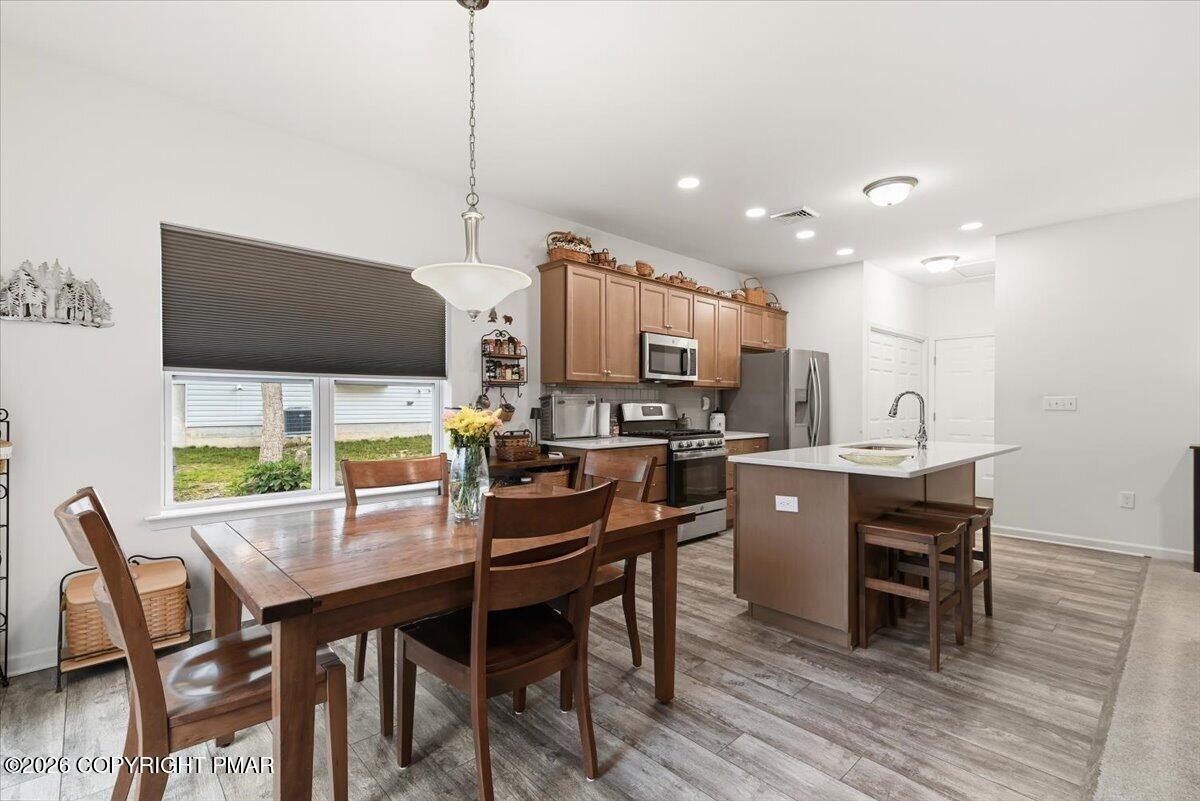 310 Golden Oaks Drive Property Photo 20