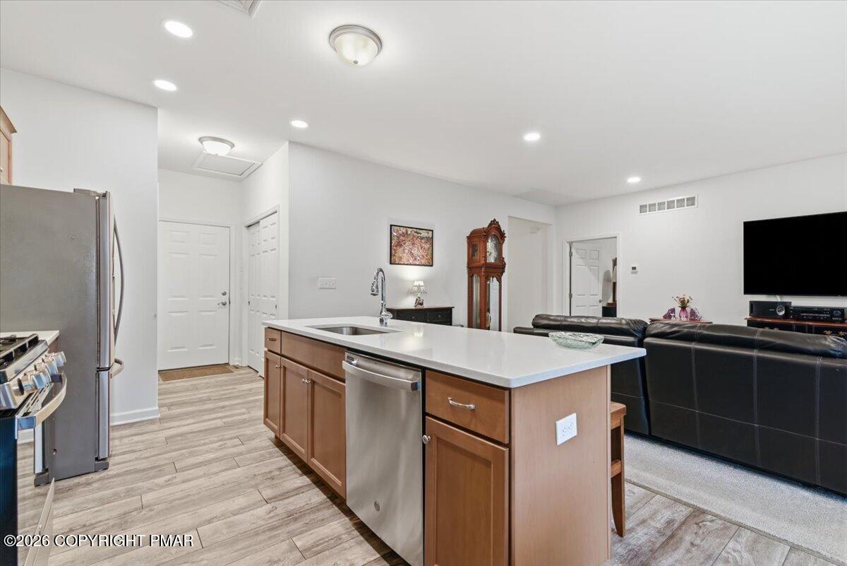 310 Golden Oaks Drive Property Photo 21