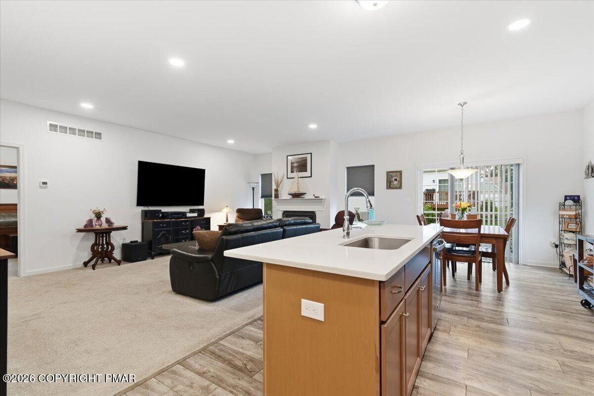 310 Golden Oaks Drive Property Photo 22