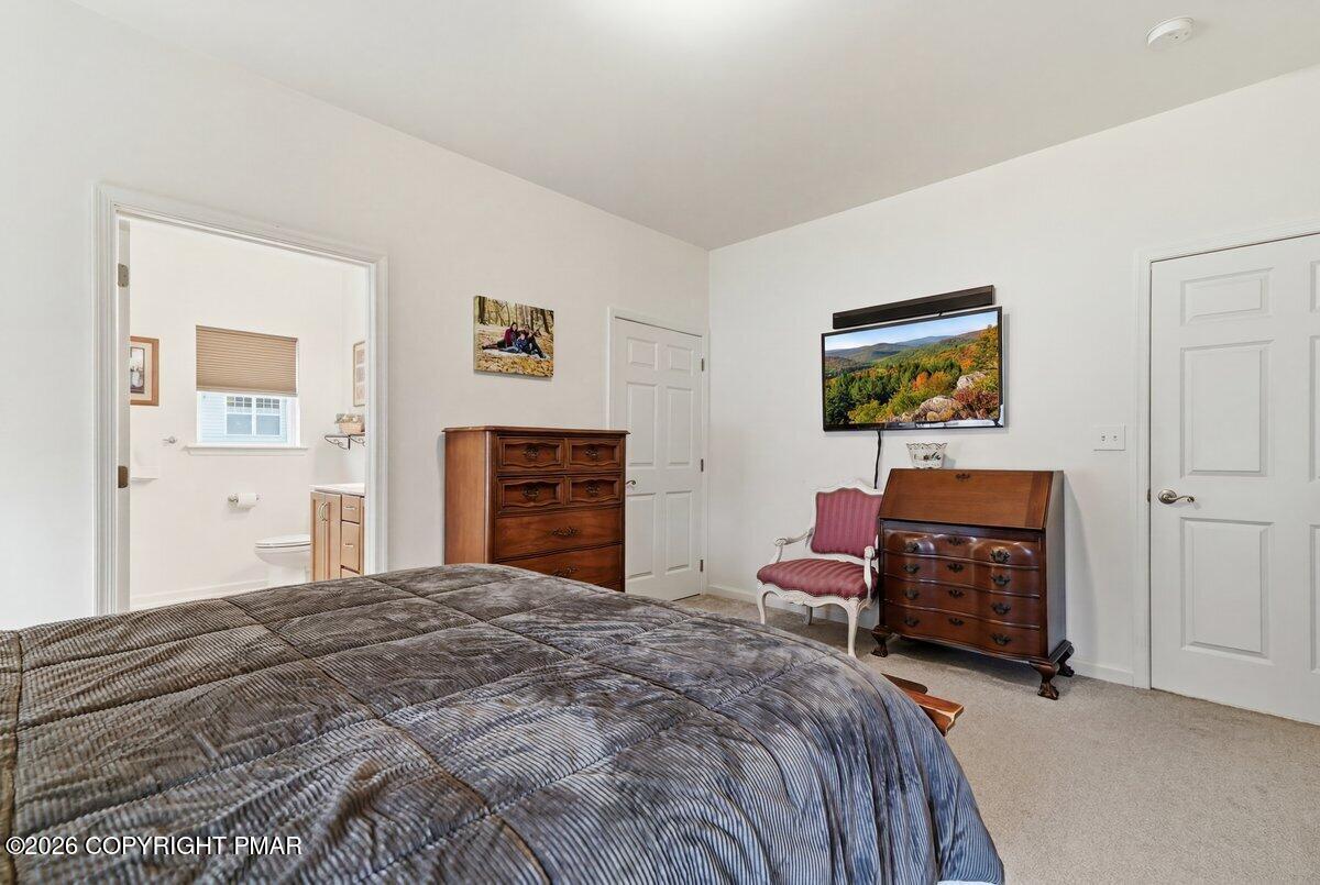 310 Golden Oaks Drive Property Photo 27