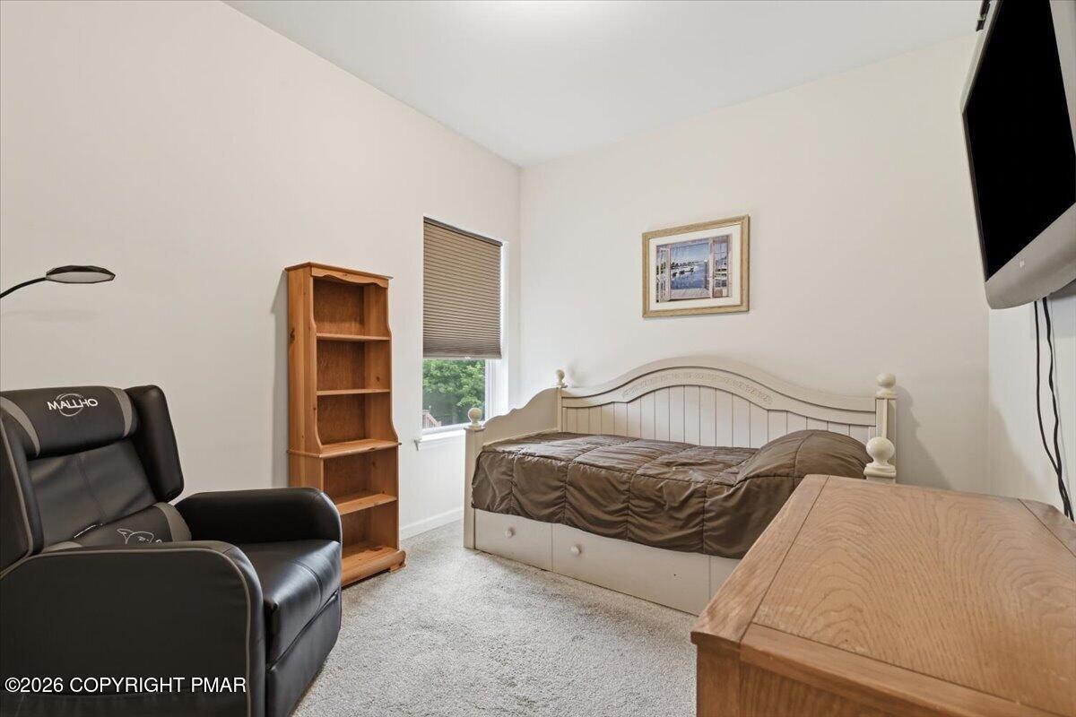 310 Golden Oaks Drive Property Photo 38