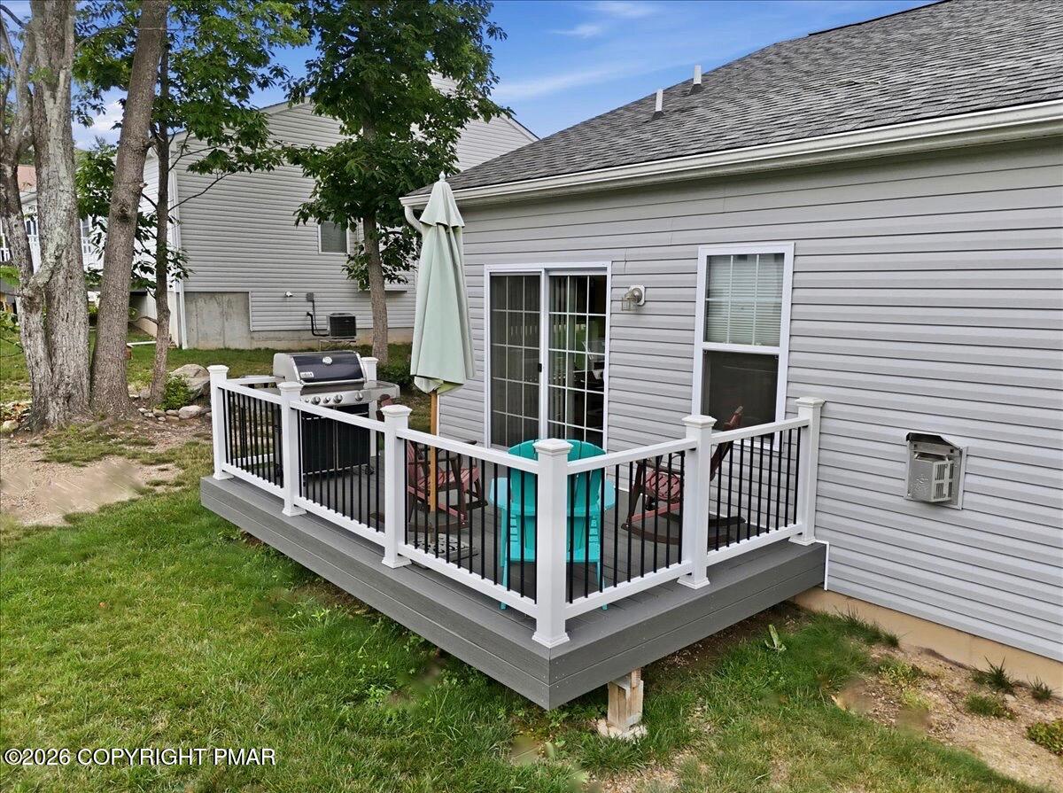 310 Golden Oaks Drive Property Photo 54