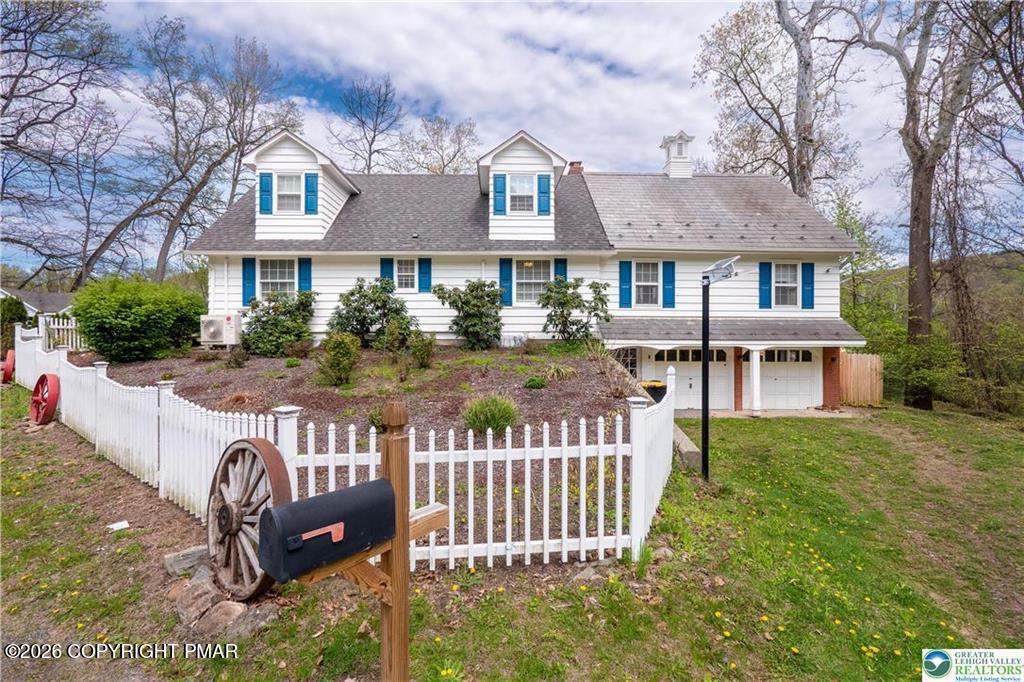 3325 River Road Property Photo 1