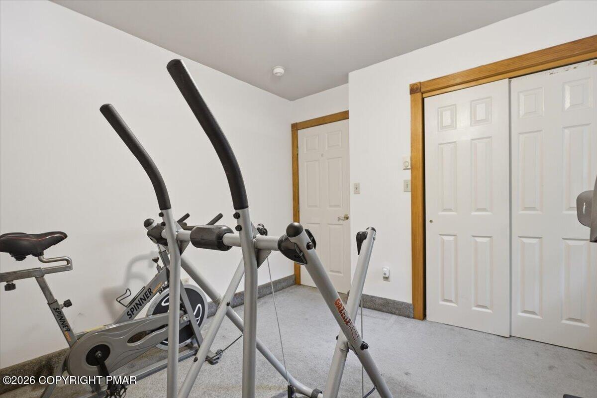 677 Clubhouse Drive Property Photo 10