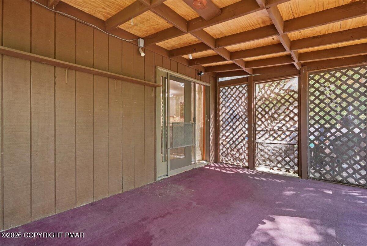 677 Clubhouse Drive Property Photo 22