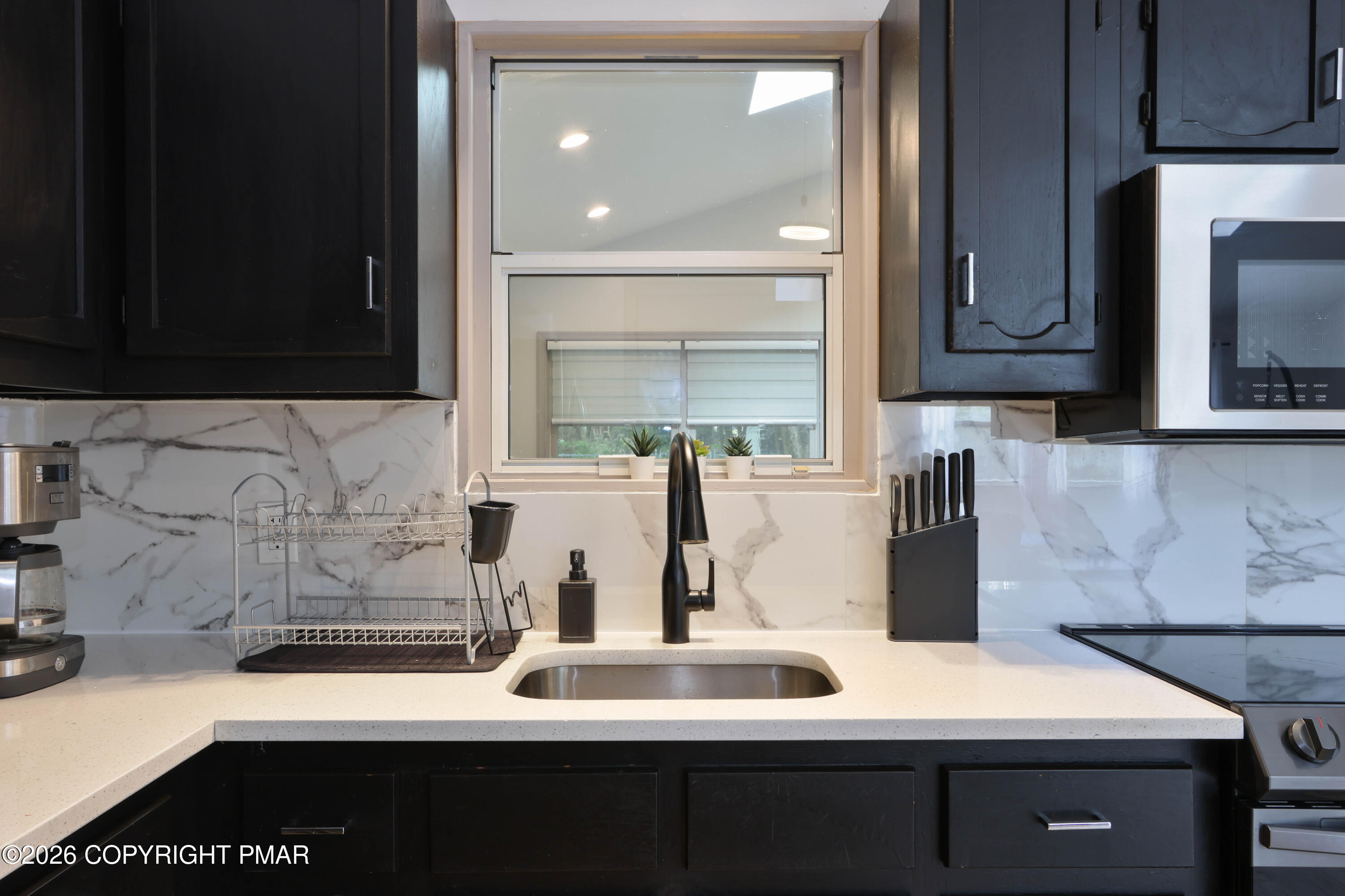 271 N Shore Drive Property Photo 15