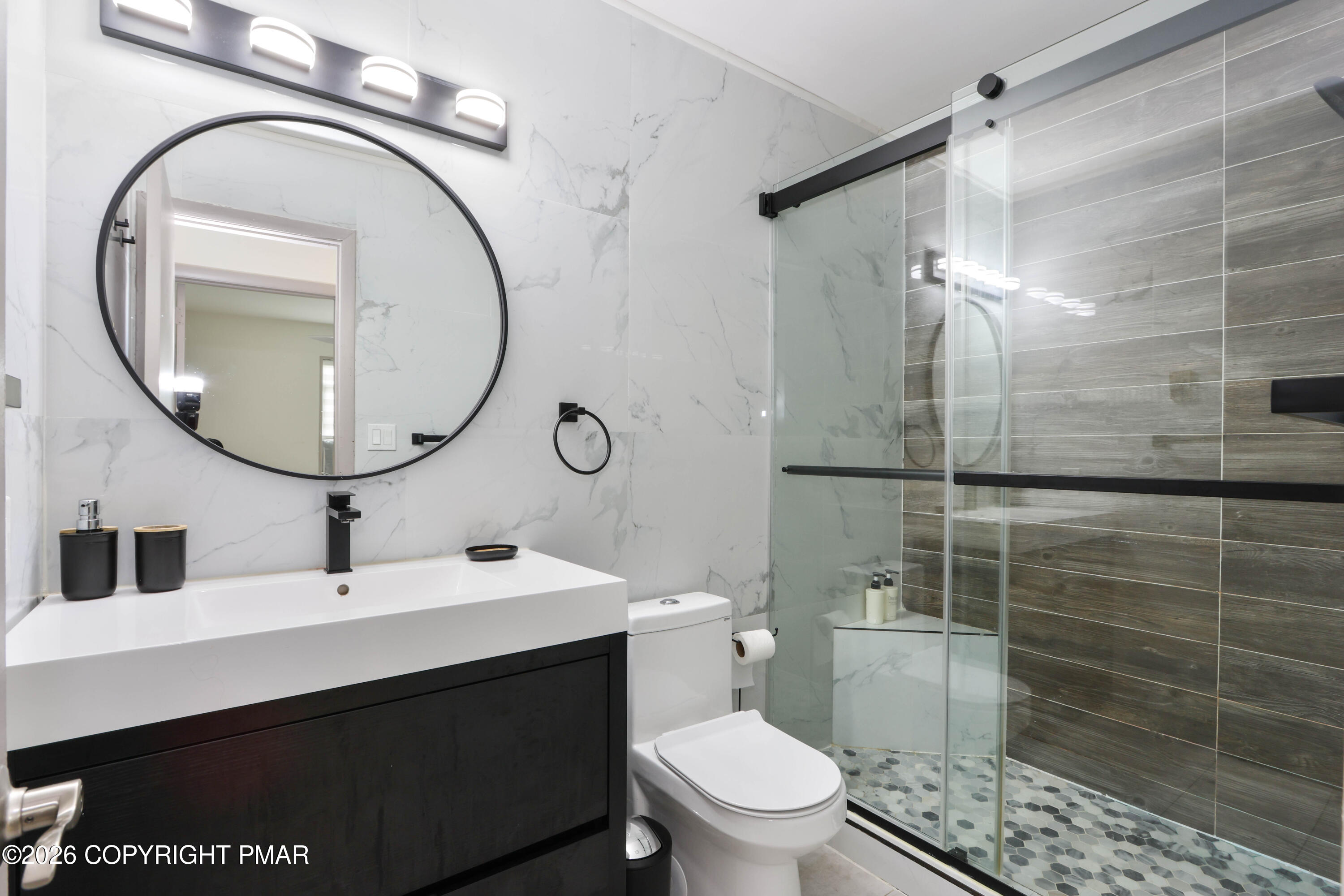 271 N Shore Drive Property Photo 25