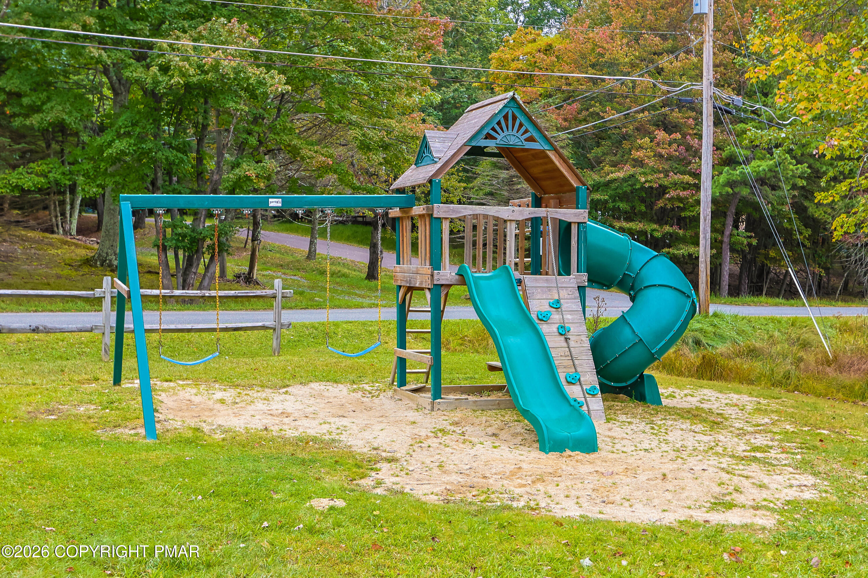 271 N Shore Drive Property Photo 44