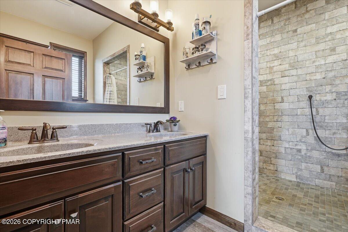 1203 N Cottonwood Road Property Photo 21
