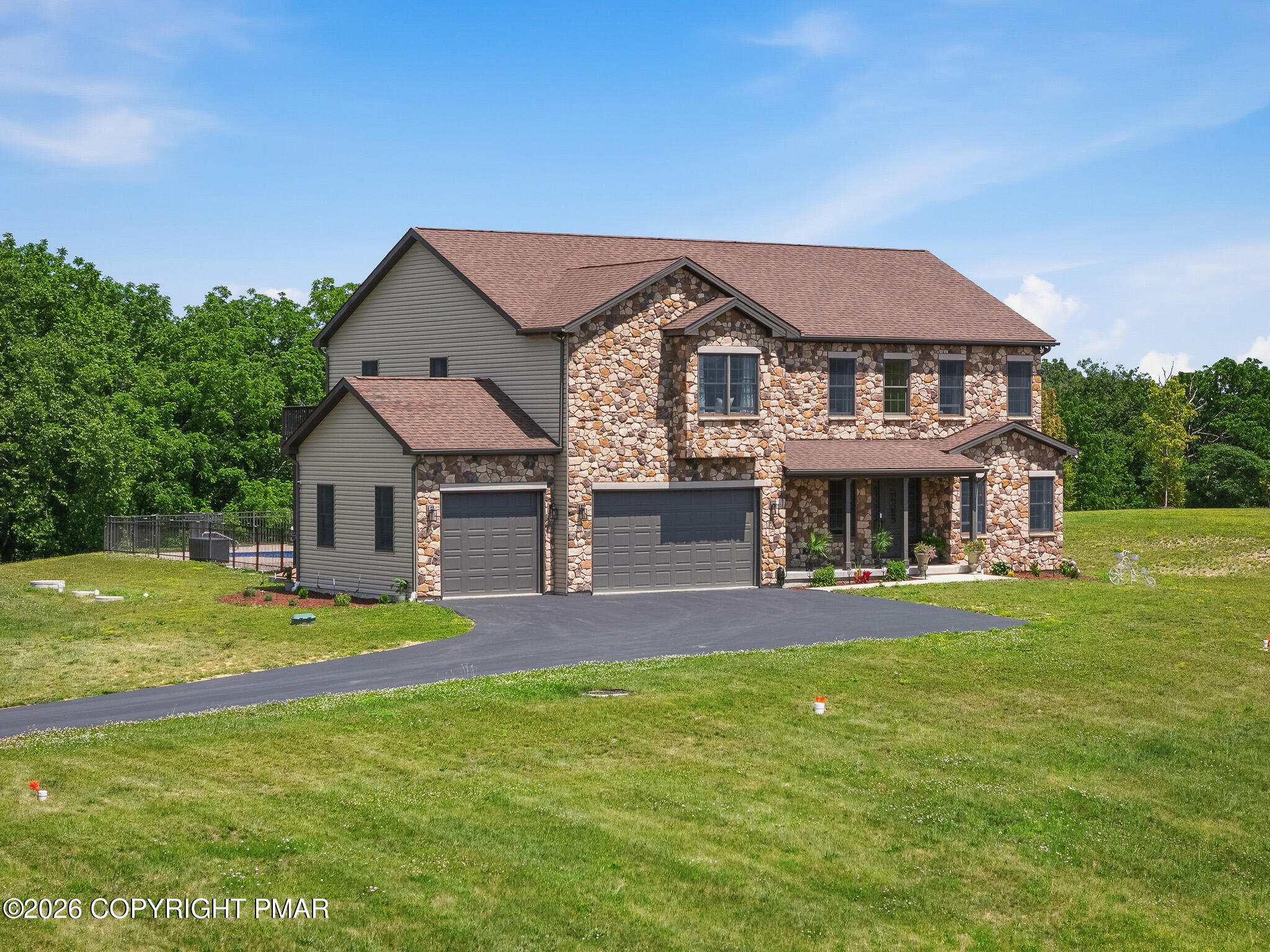 130 Longenbach Avenue N Property Photo 6