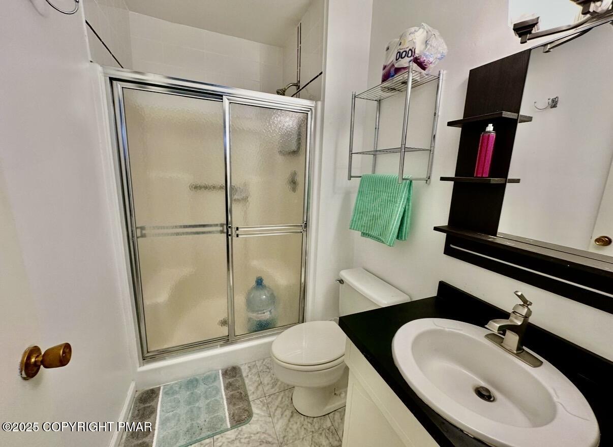 3580 High Crest Road Property Photo 16
