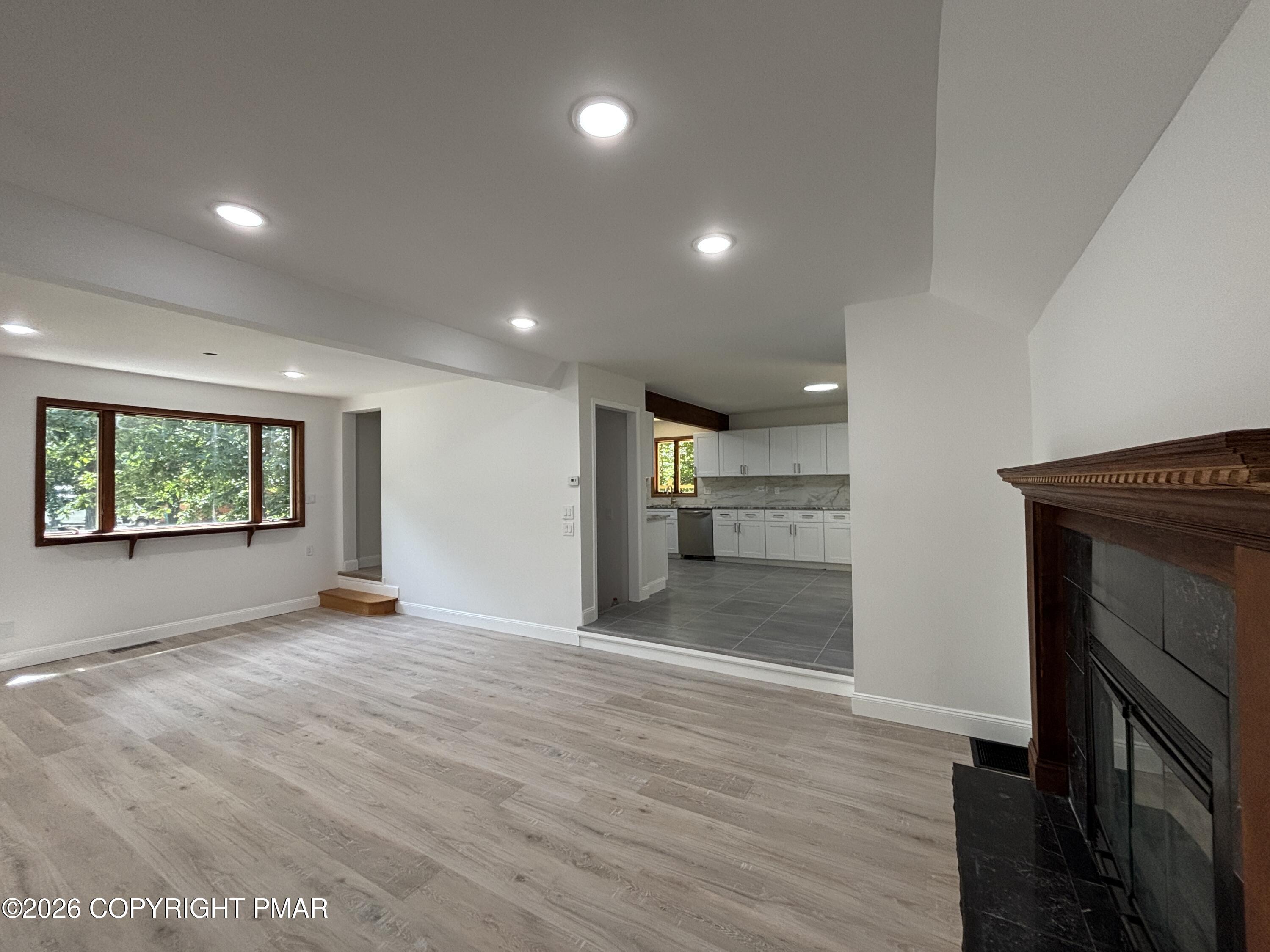 297 Hyland Drive Property Photo 7