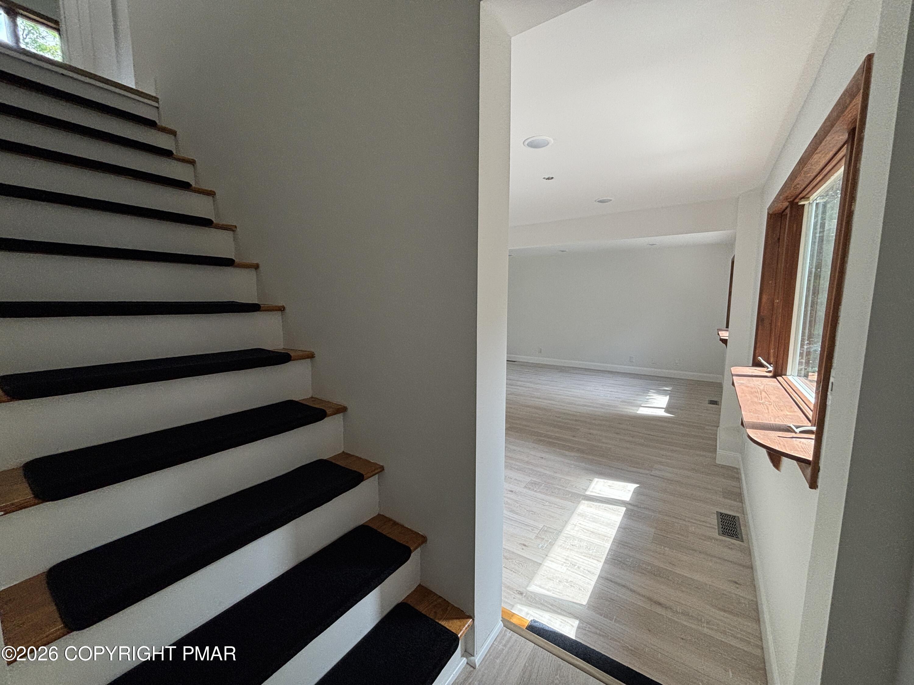 297 Hyland Drive Property Photo 8