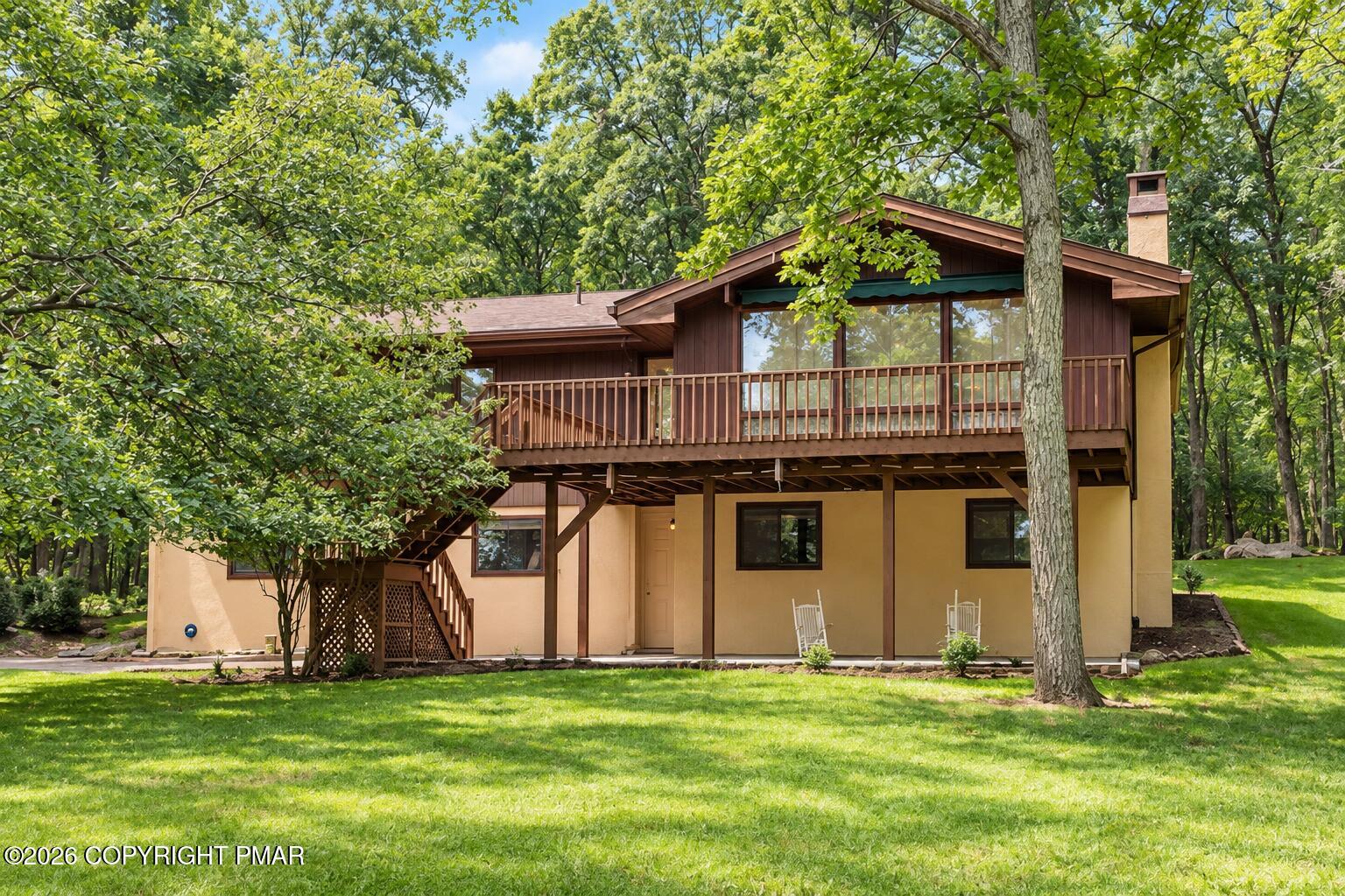 223 Briarwood Drive Property Photo 2
