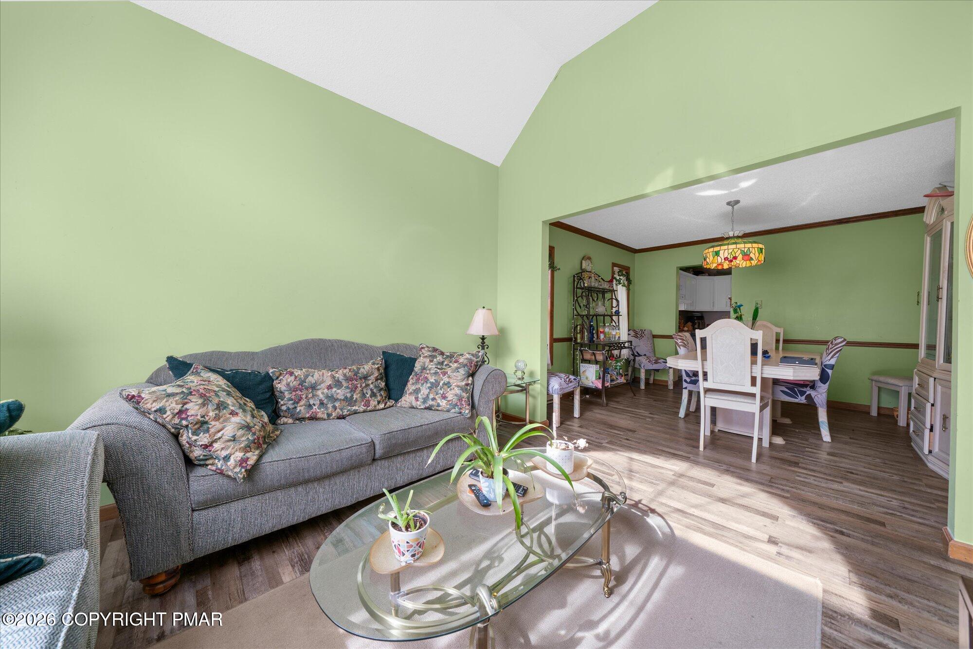 2122 Onondaga Way Property Photo 5