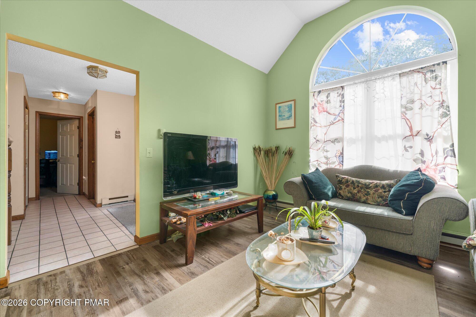 2122 Onondaga Way Property Photo 7