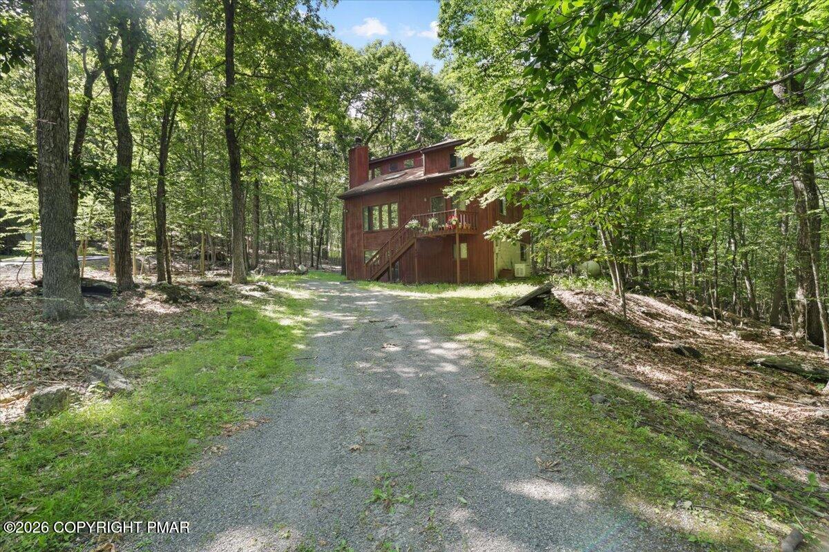 158 Saunders Drive Property Photo 3