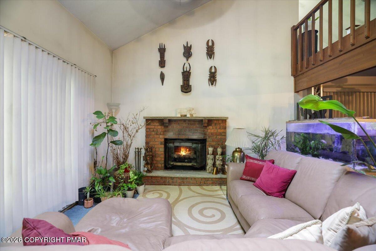 158 Saunders Drive Property Photo 5