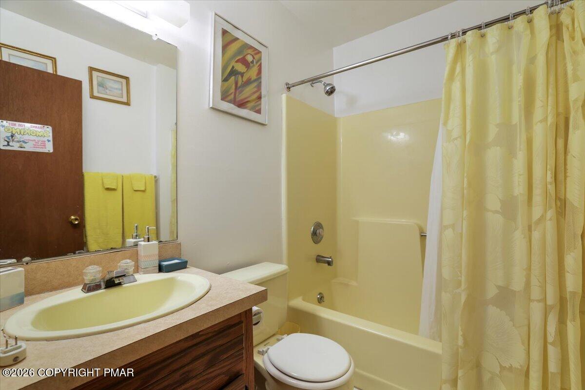 158 Saunders Drive Property Photo 40