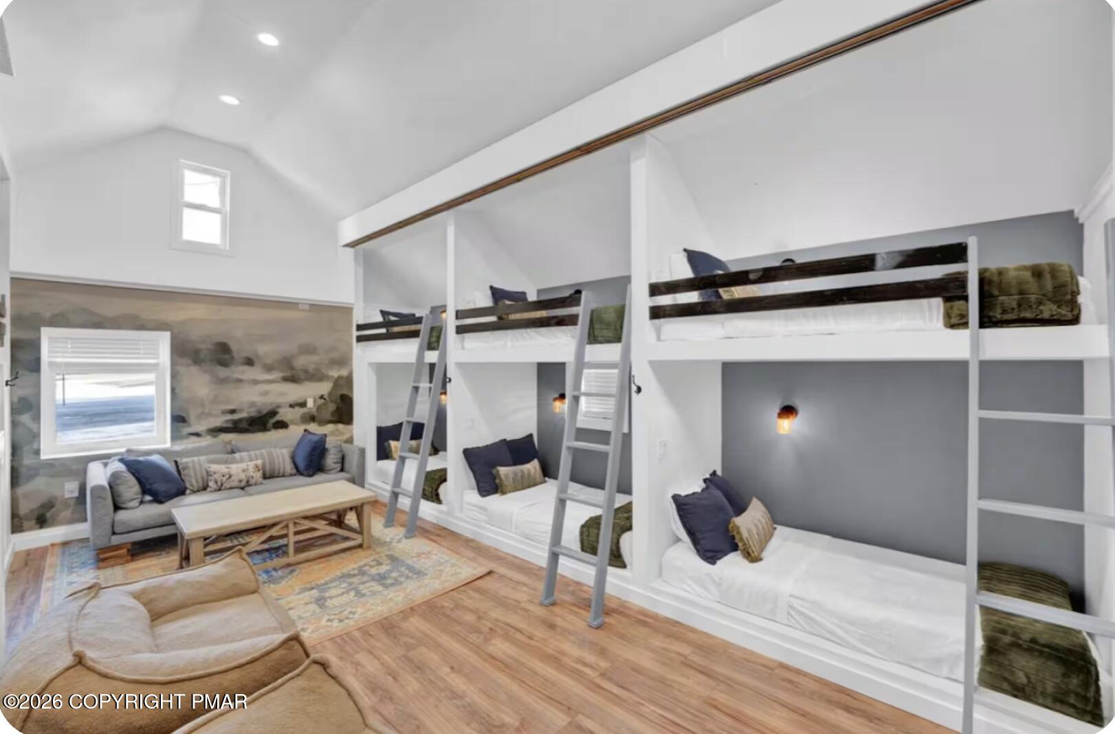 121 Alger Avenue Property Photo 3