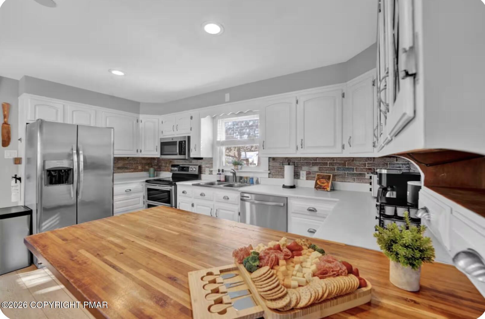 121 Alger Avenue Property Photo 8