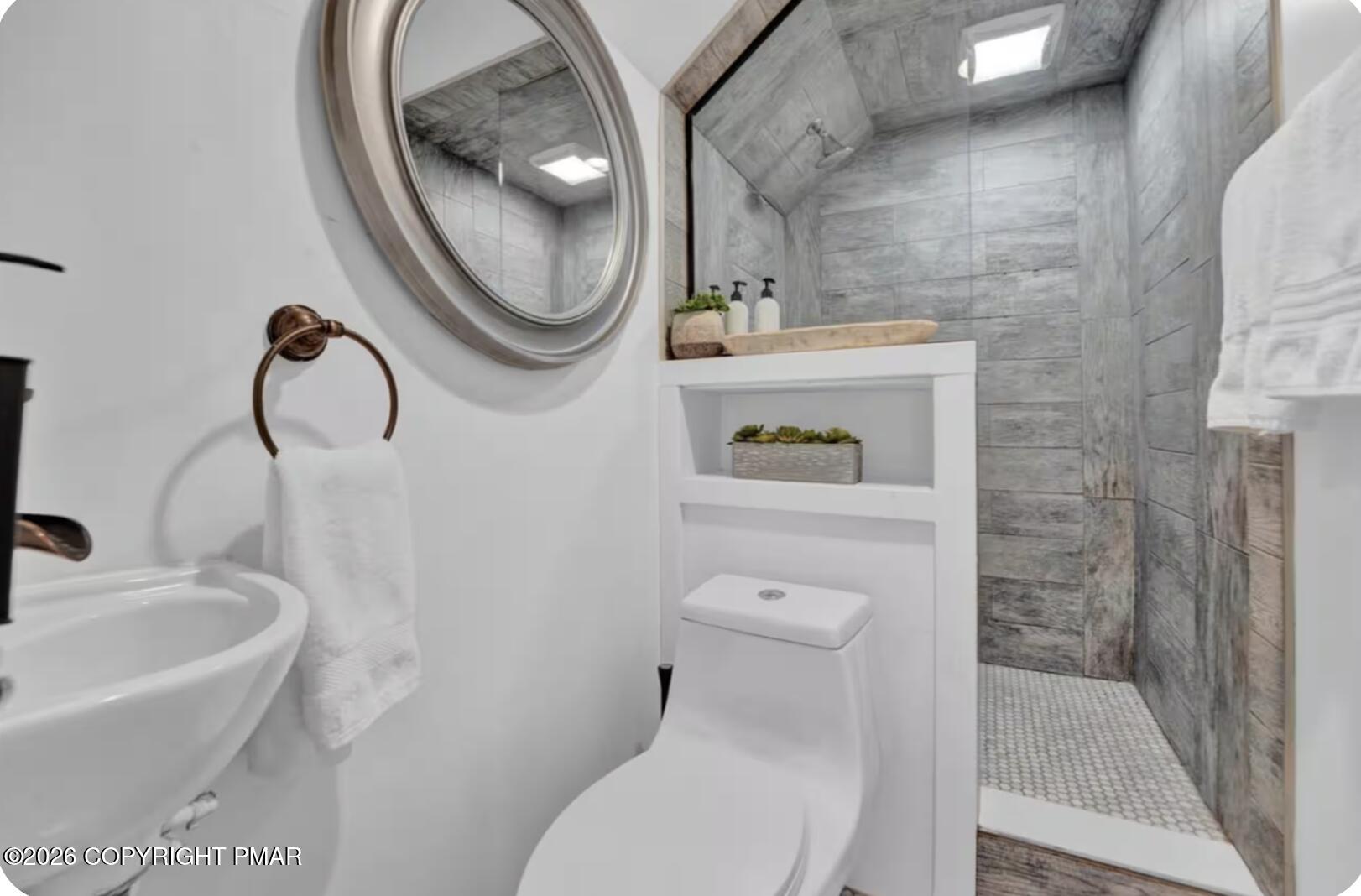 121 Alger Avenue Property Photo 18