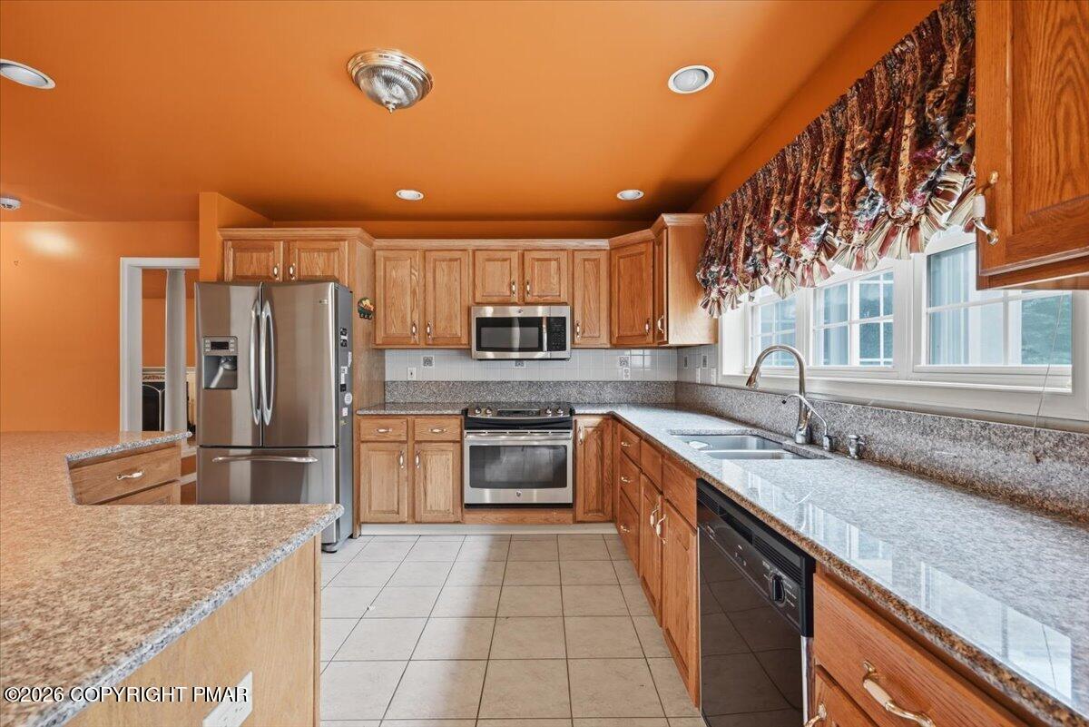 183 Chatham Hill Road Property Photo 45