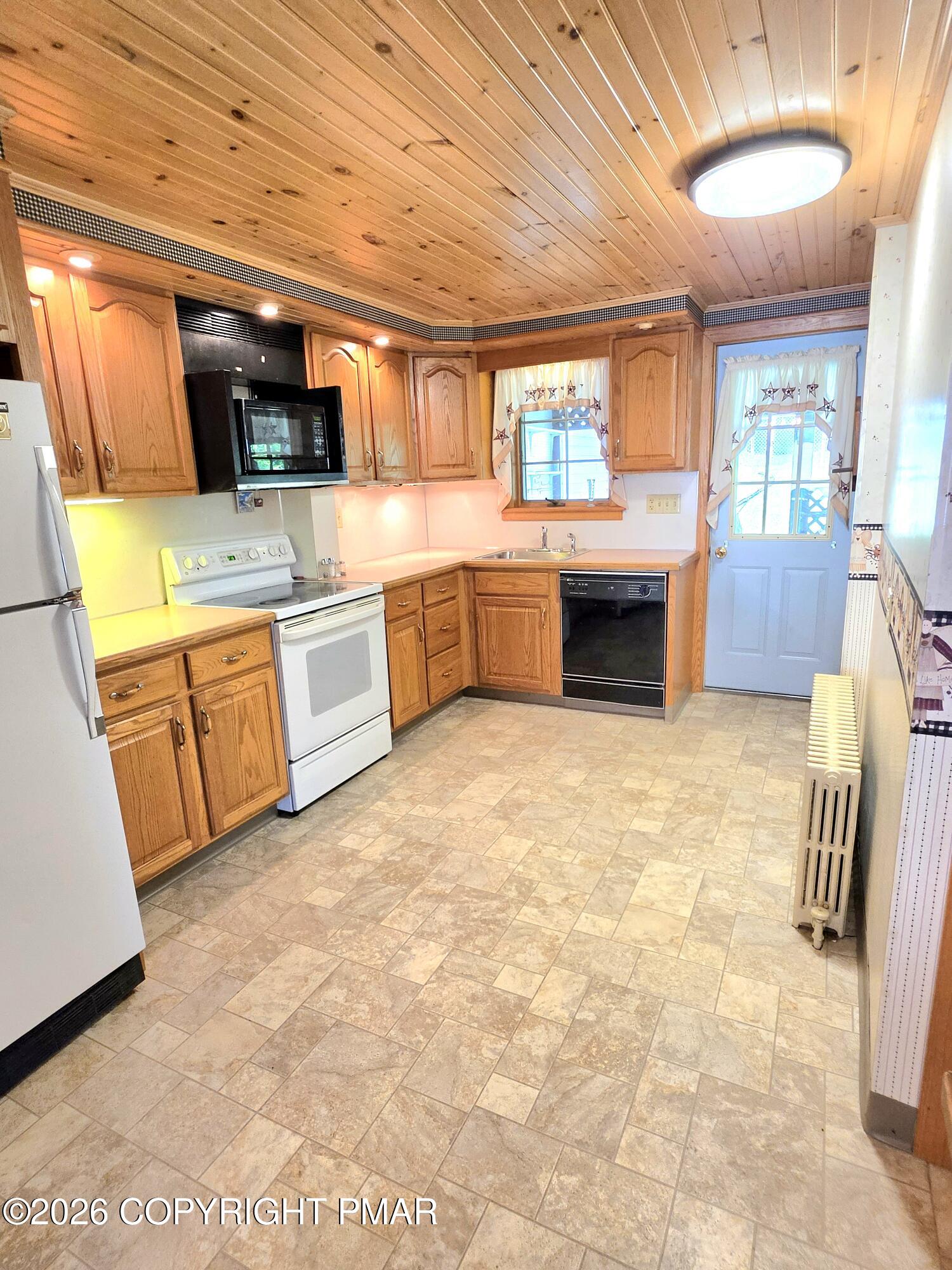 430 South Avenue Property Photo 11