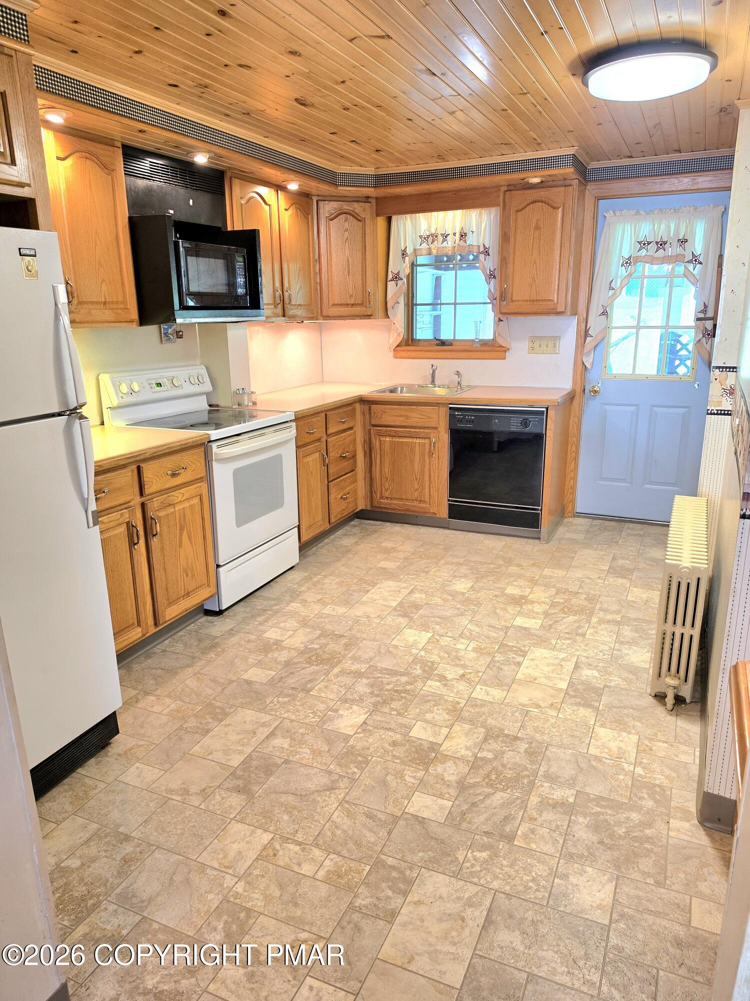 430 South Avenue Property Photo 12