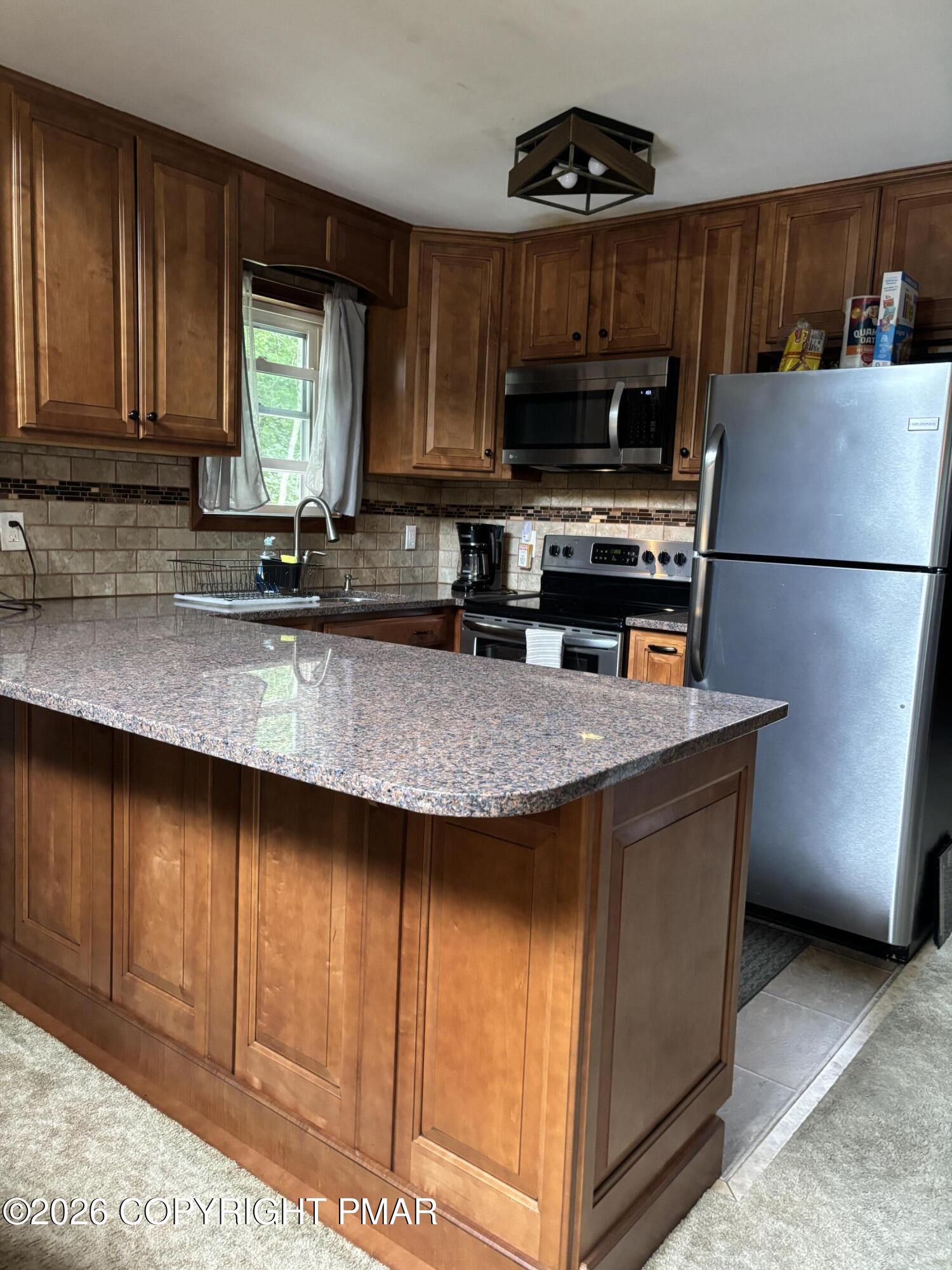 74 Chapman Circle Property Photo 3